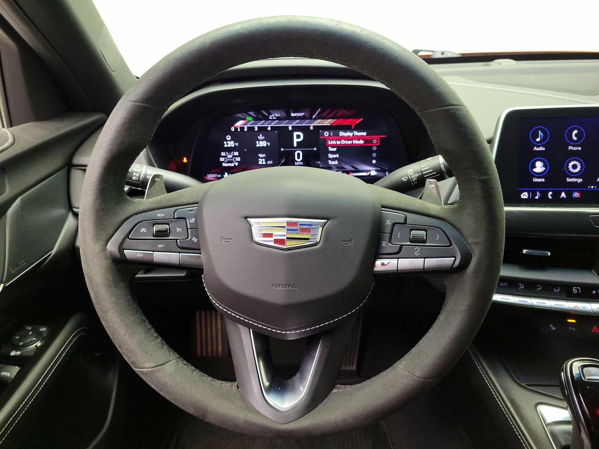 Thumbnail: 2022 Cadillac CT4 - 10