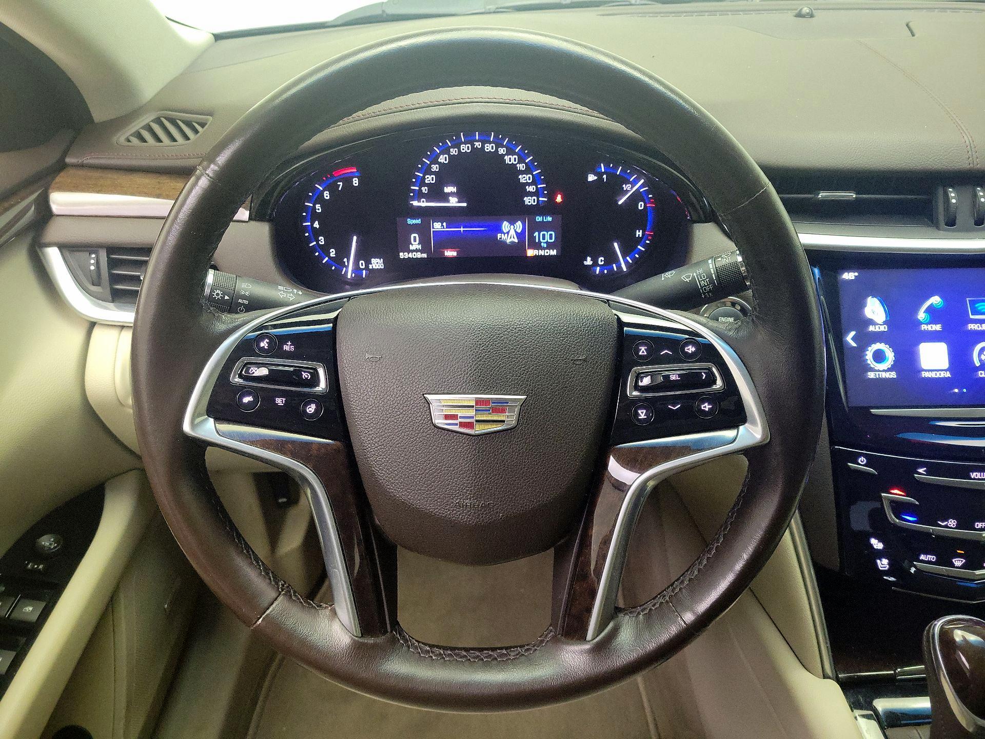 Thumbnail: 2016 Cadillac XTS - 10