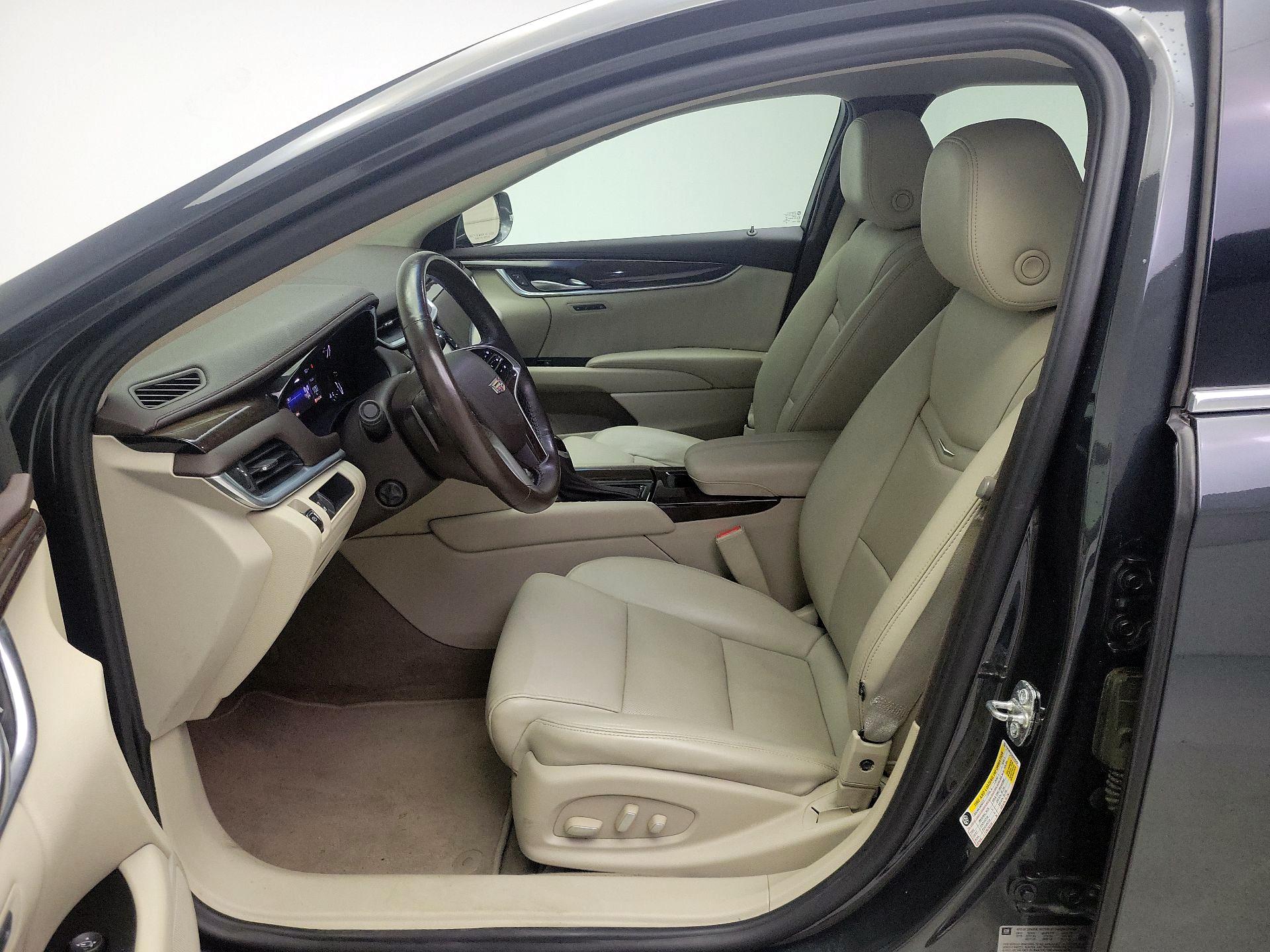 Thumbnail: 2016 Cadillac XTS - 11
