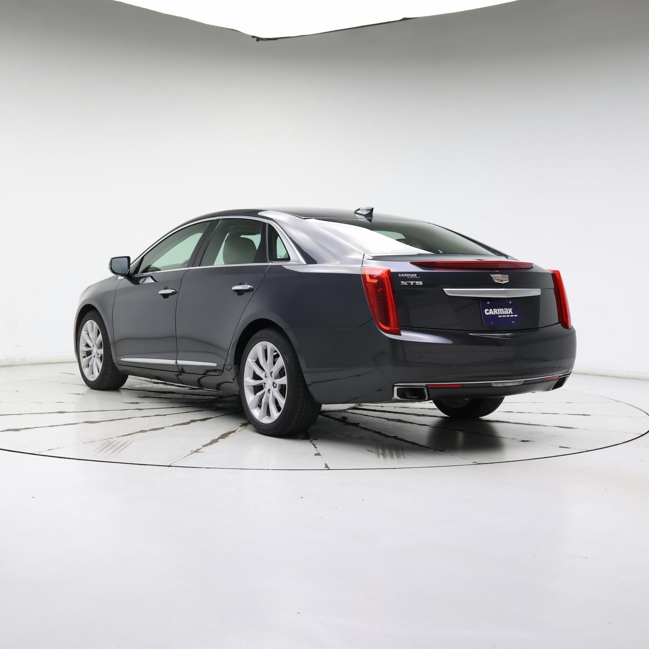 Thumbnail: 2016 Cadillac XTS - 2