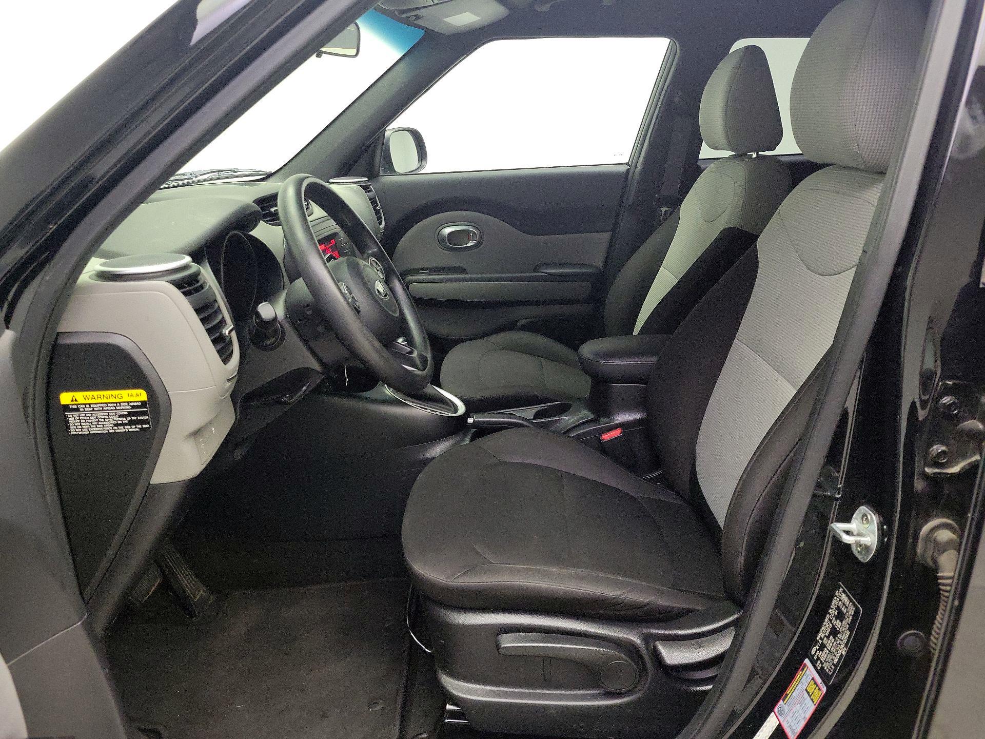 Thumbnail: 2016 Kia Soul - 11