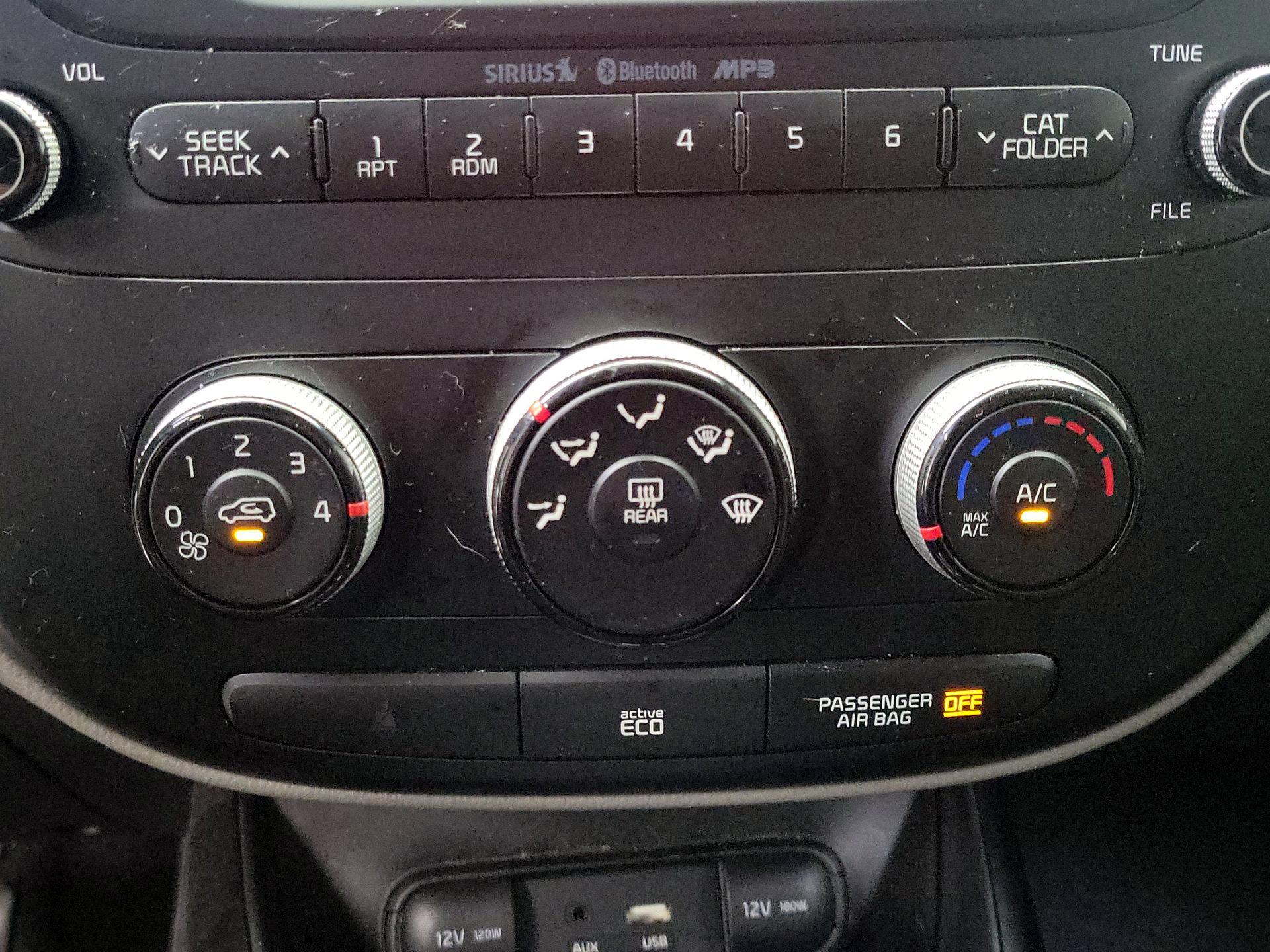 Thumbnail: 2016 Kia Soul - 15