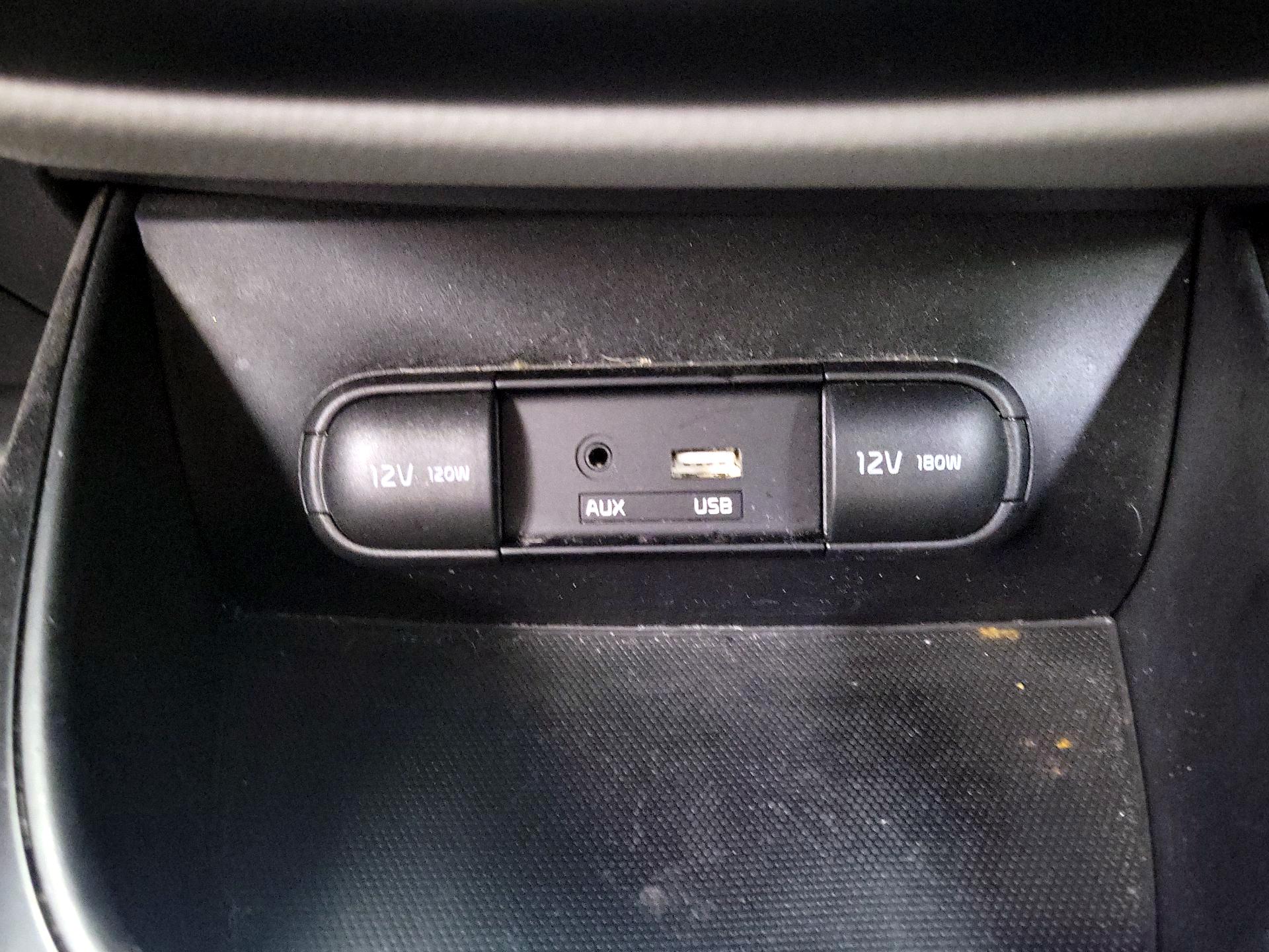 Thumbnail: 2016 Kia Soul - 17