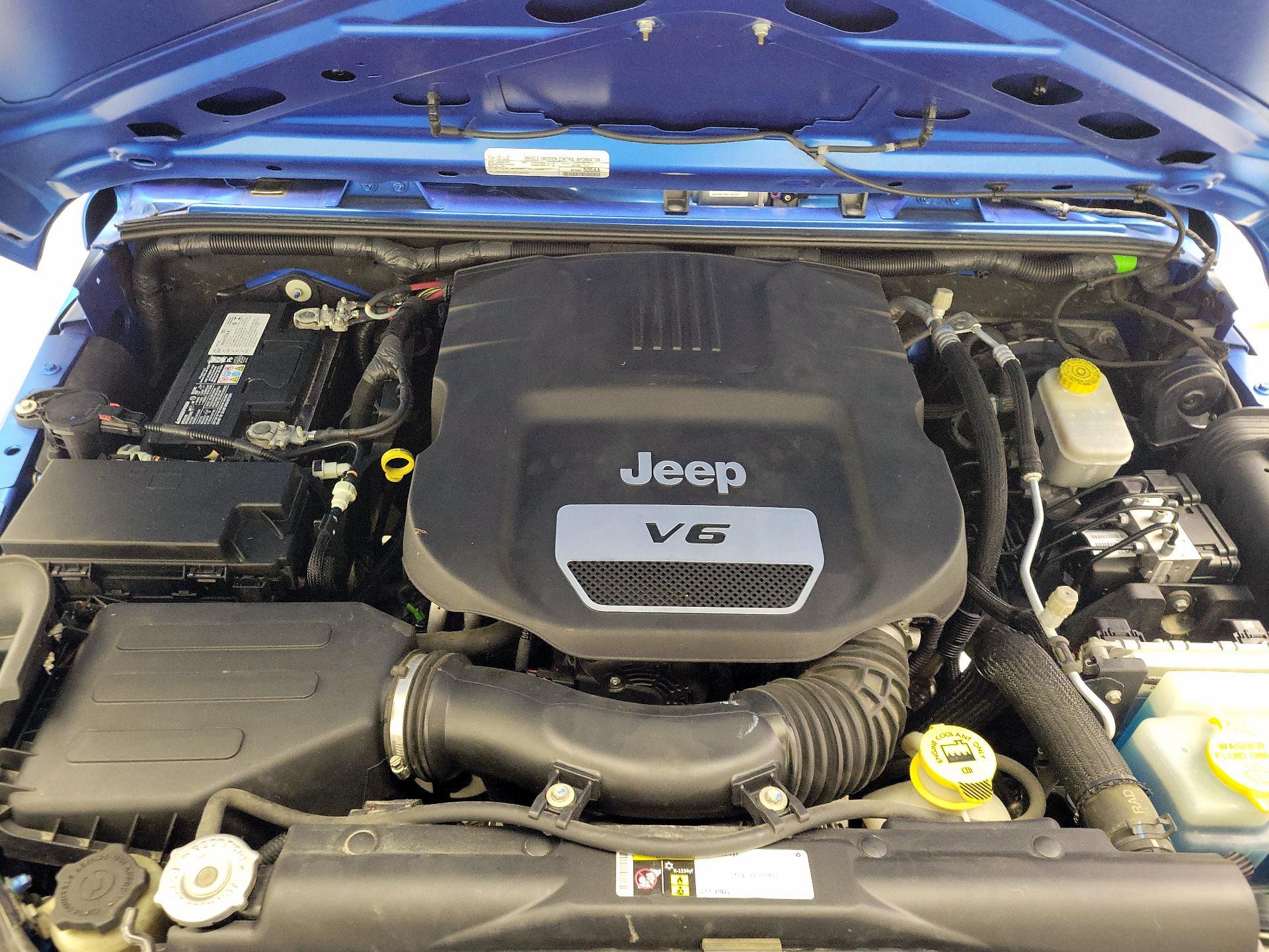 Thumbnail: 2016 Jeep Wrangler - 19