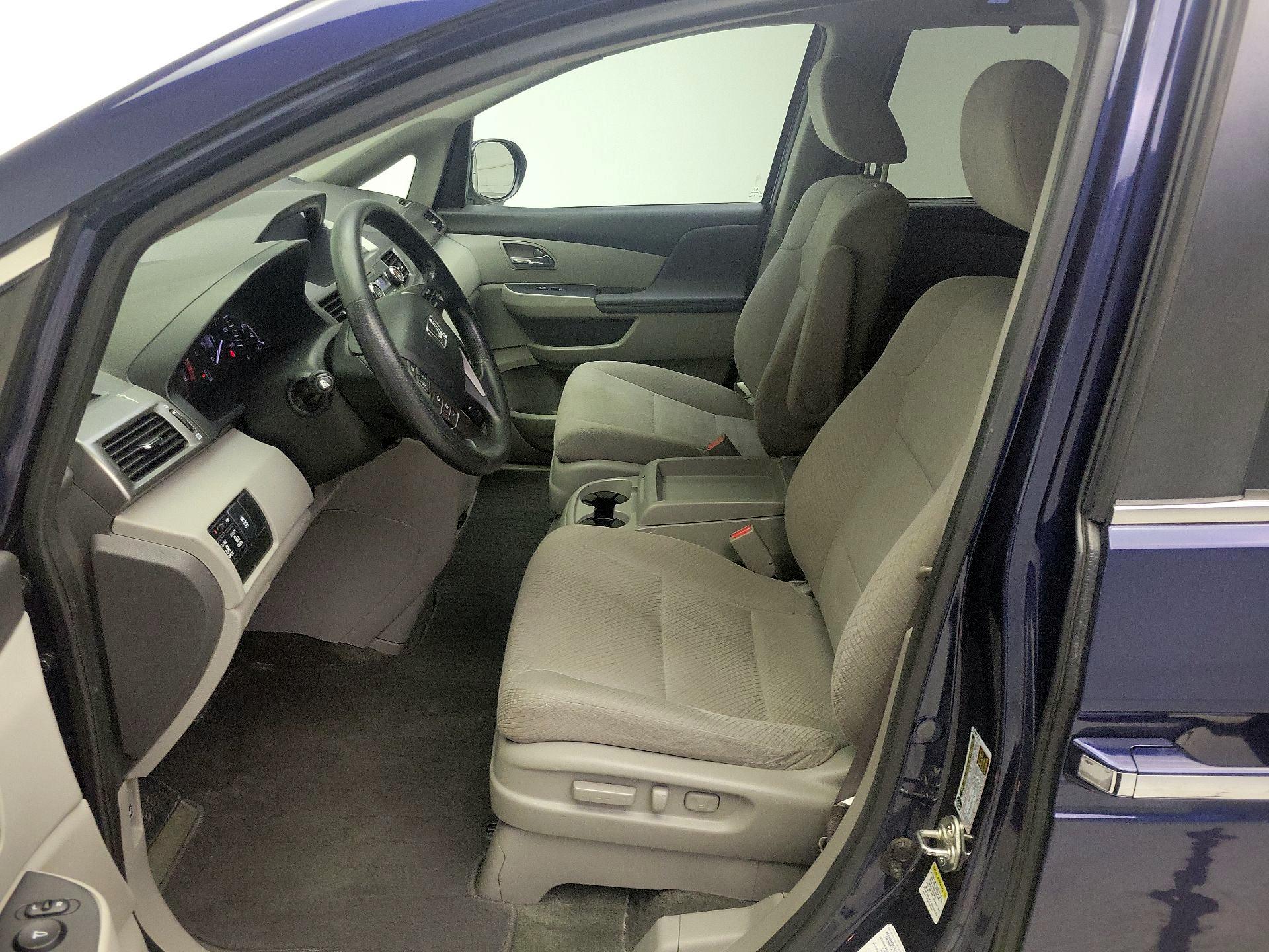 Thumbnail: 2015 Honda Odyssey - 11
