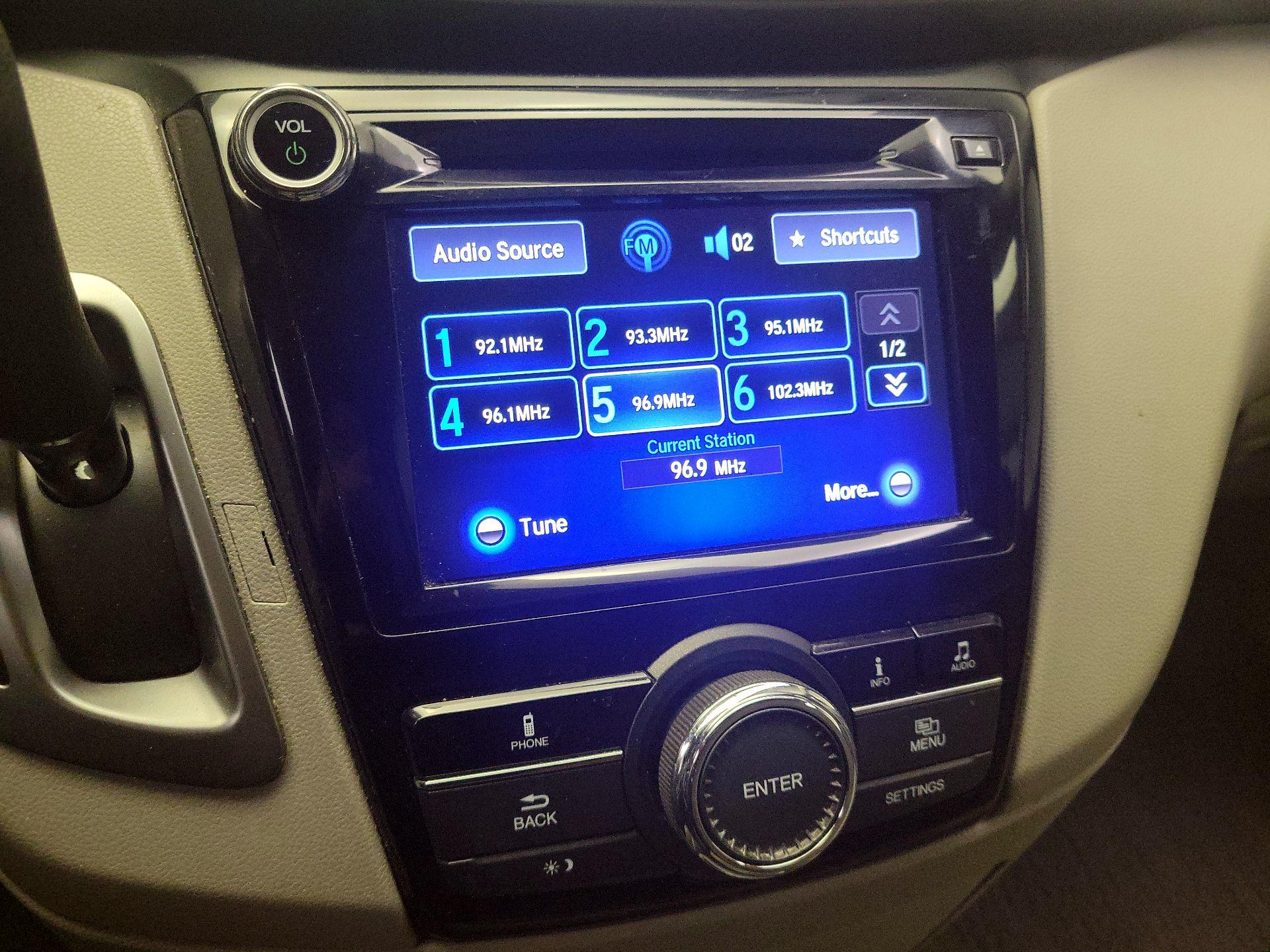 Thumbnail: 2015 Honda Odyssey - 15