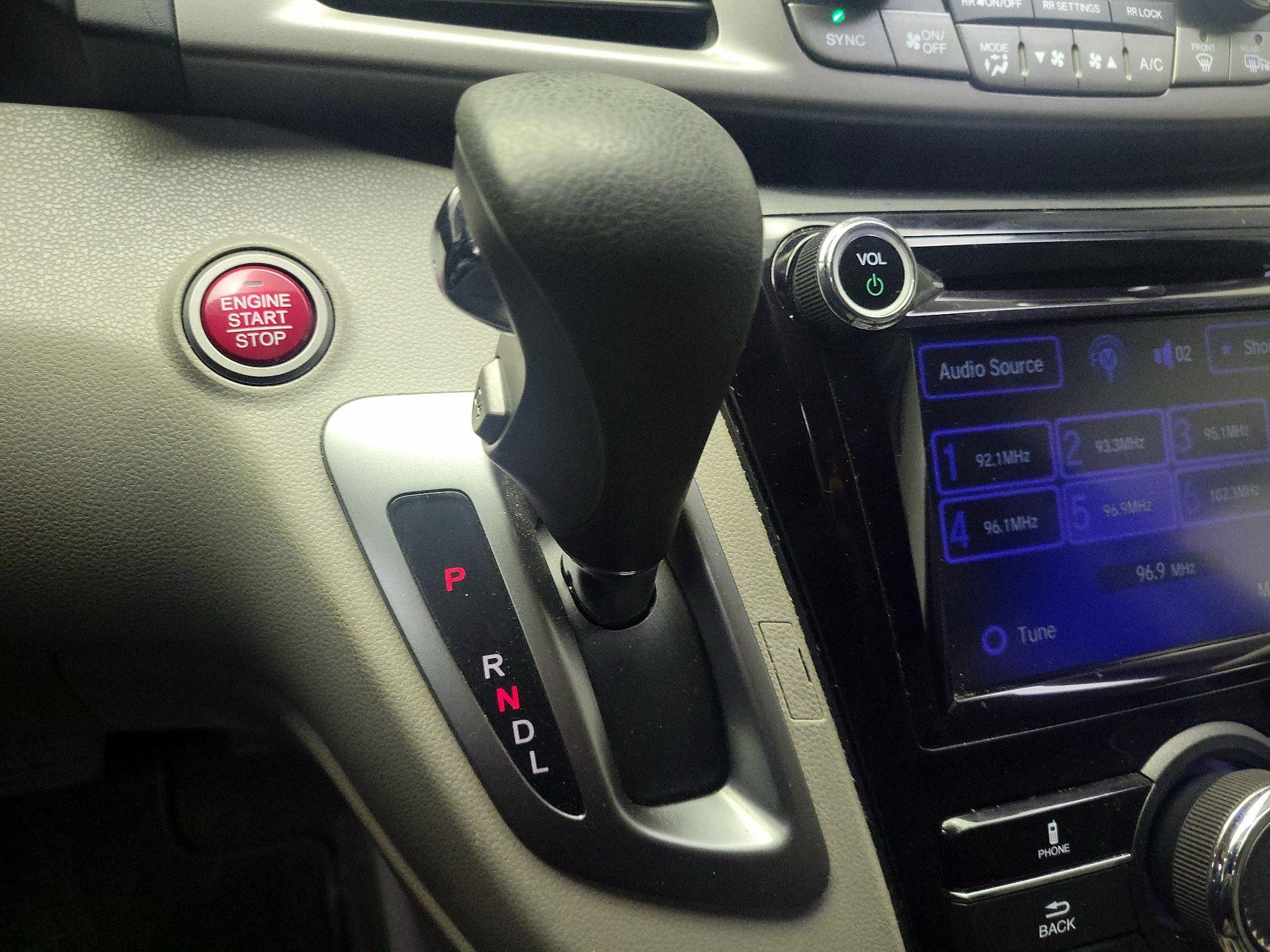 Thumbnail: 2015 Honda Odyssey - 17