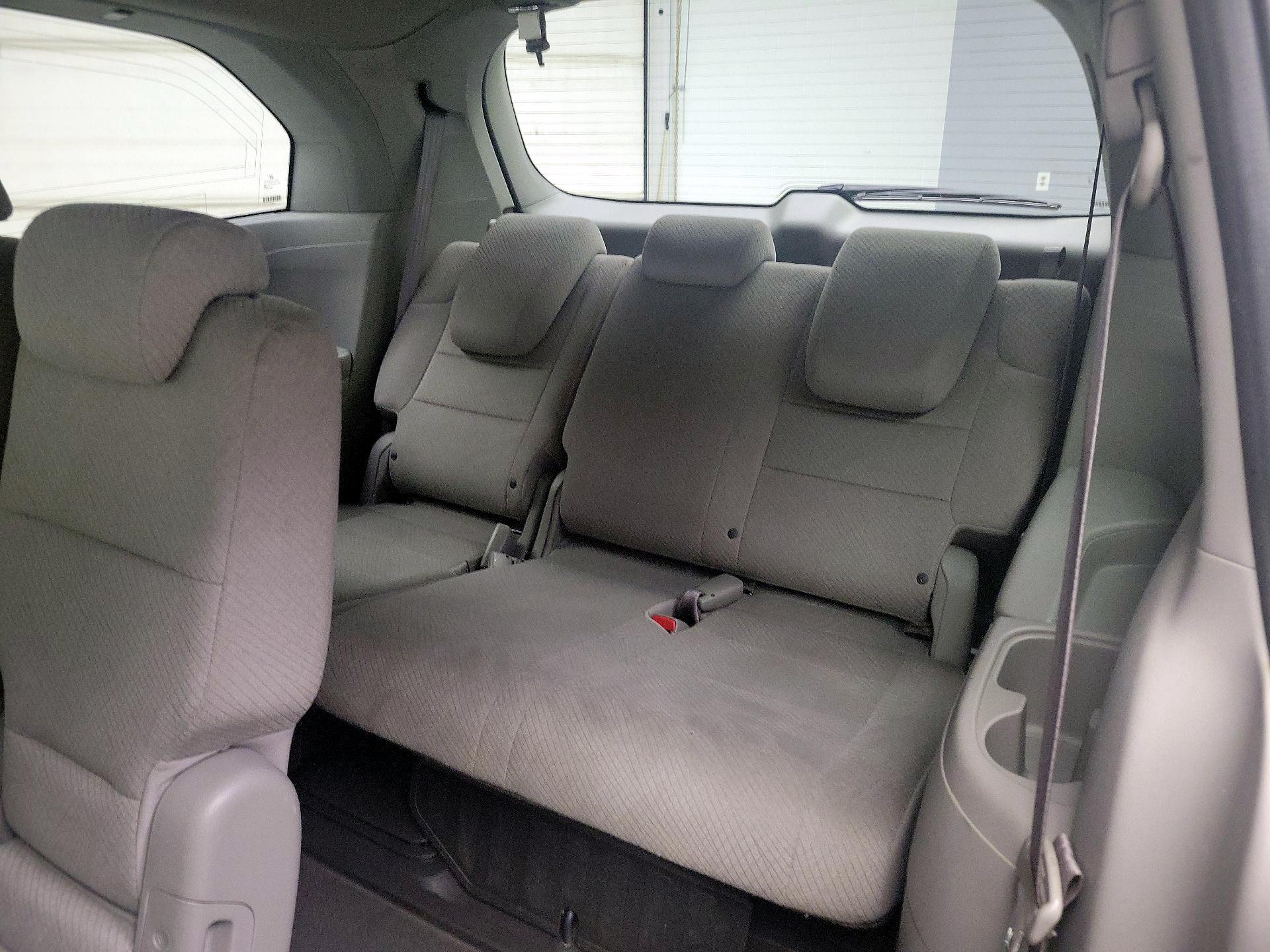 Thumbnail: 2015 Honda Odyssey - 20