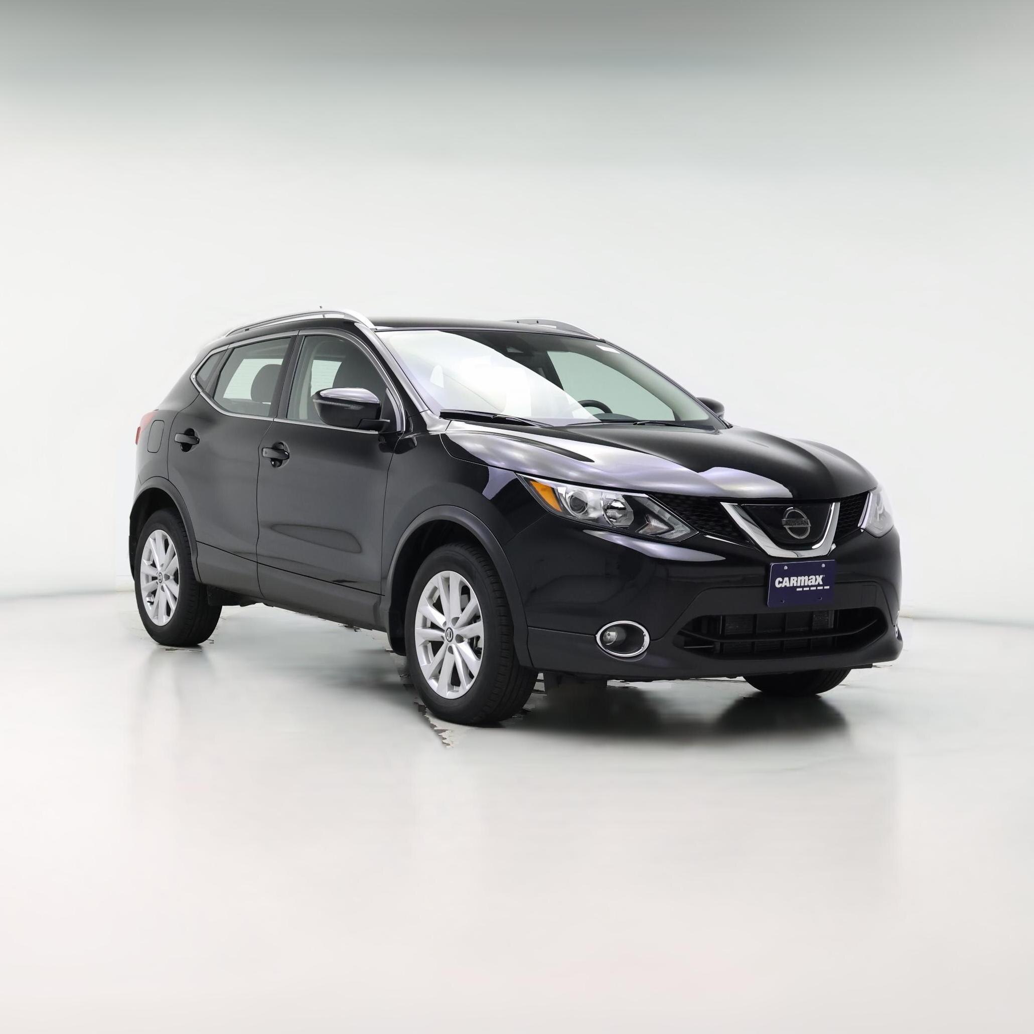 Thumbnail: 2019 Nissan Rogue Sport - 1