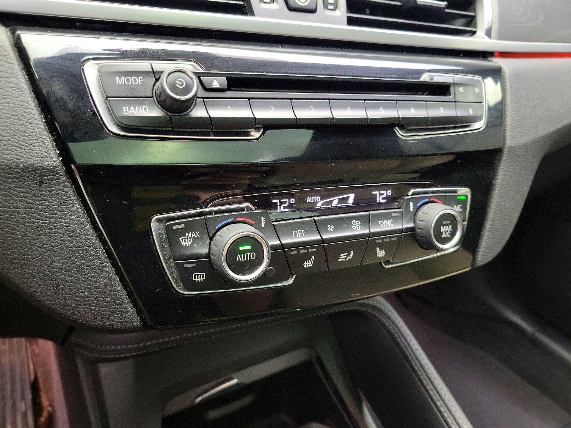 Thumbnail: 2018 BMW X1 - 16