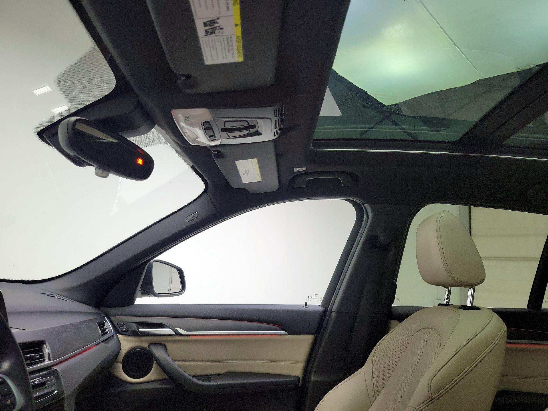 Thumbnail: 2018 BMW X1 - 18