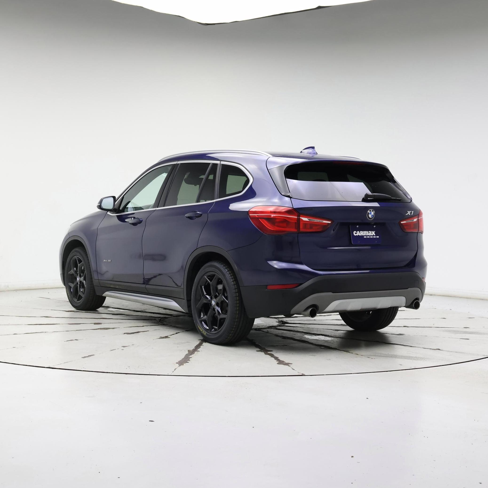 Thumbnail: 2018 BMW X1 - 2