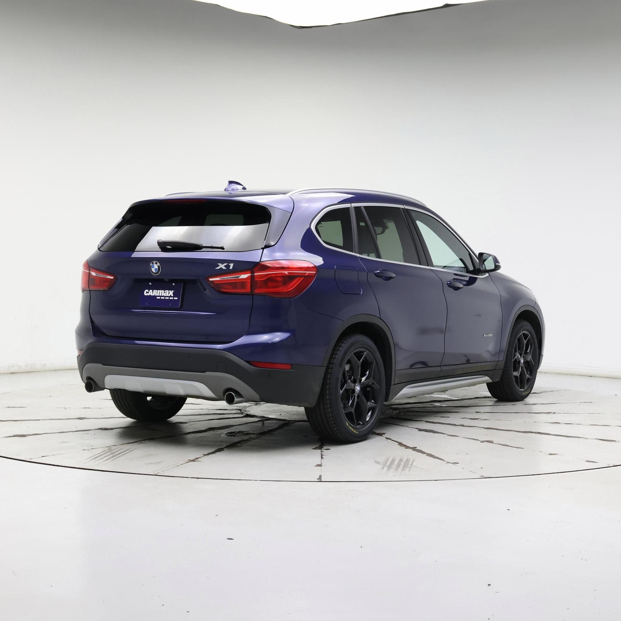 Thumbnail: 2018 BMW X1 - 8