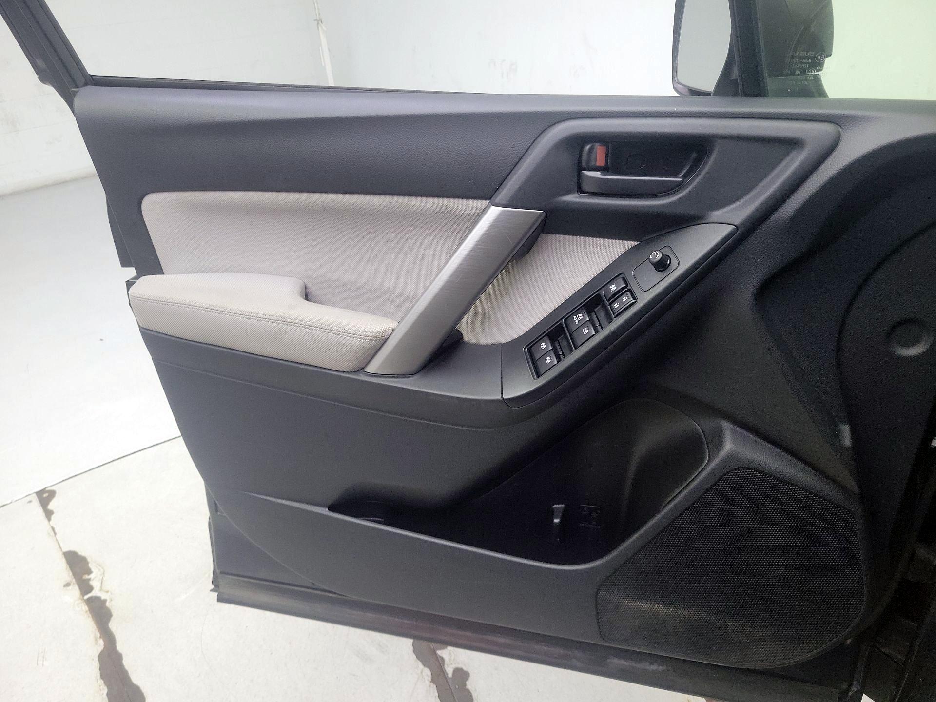 Thumbnail: 2014 Subaru Forester - 12
