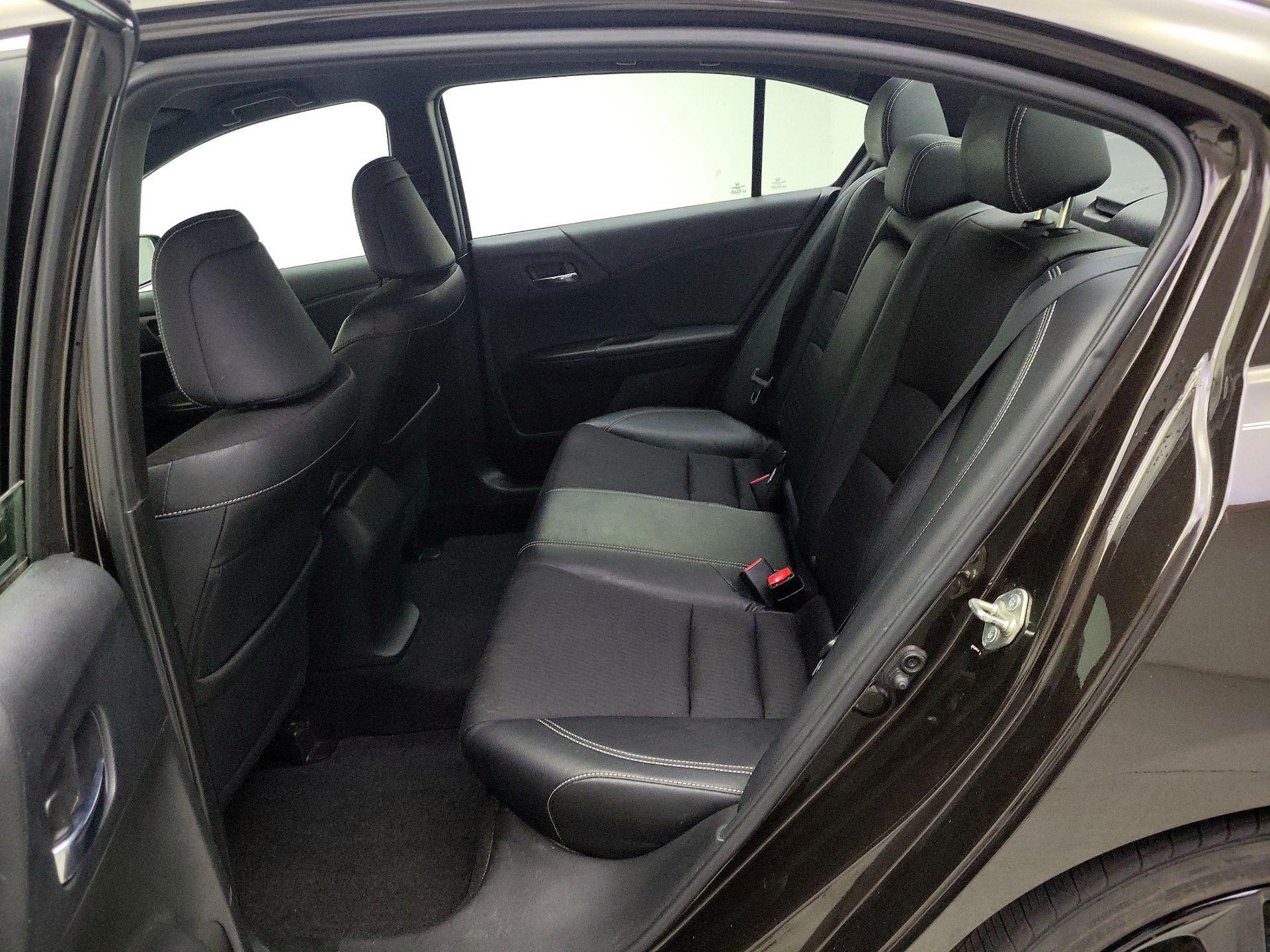 Thumbnail: 2016 Honda Accord - 18