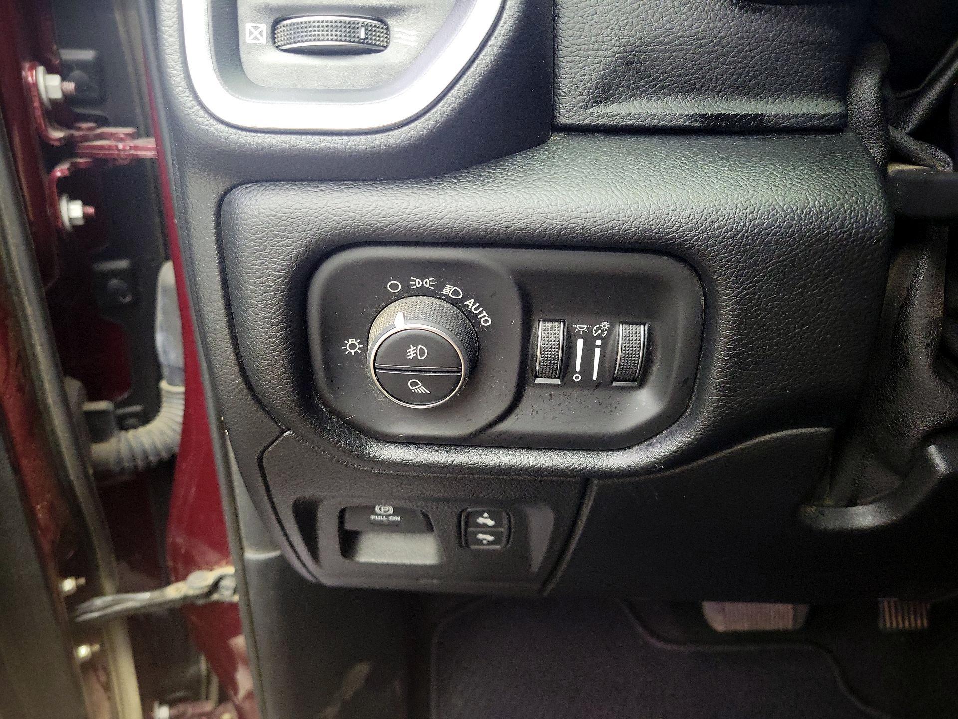 Thumbnail: 2021 RAM 1500 - 13