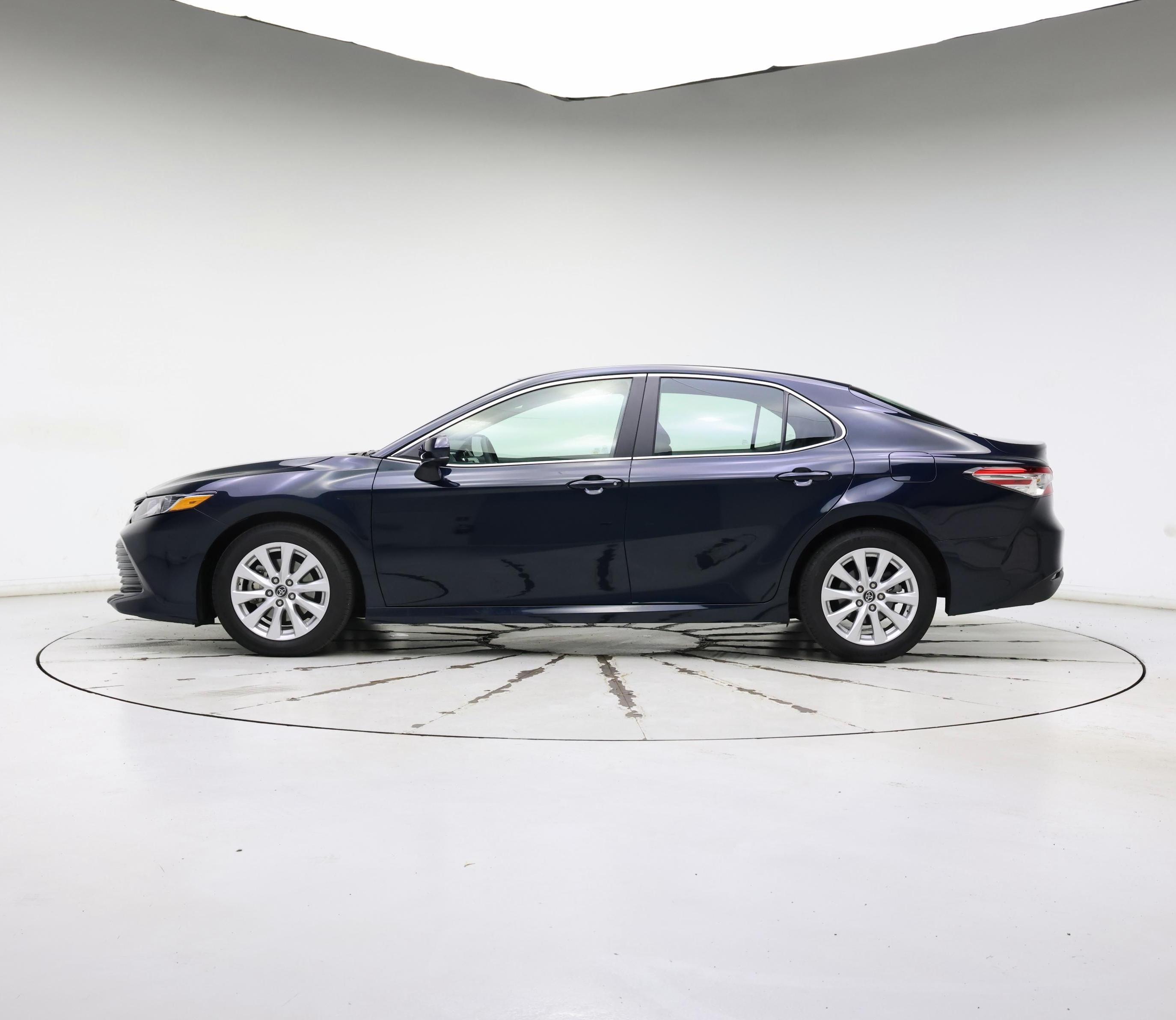 Thumbnail: 2018 Toyota Camry - 3