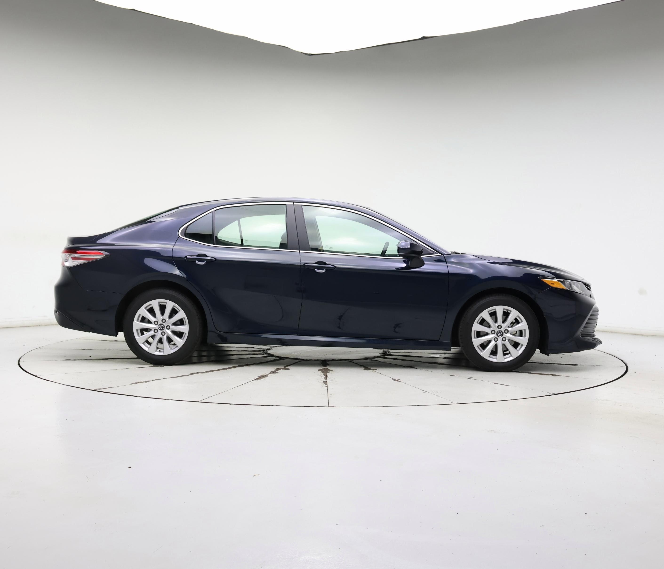 Thumbnail: 2018 Toyota Camry - 7