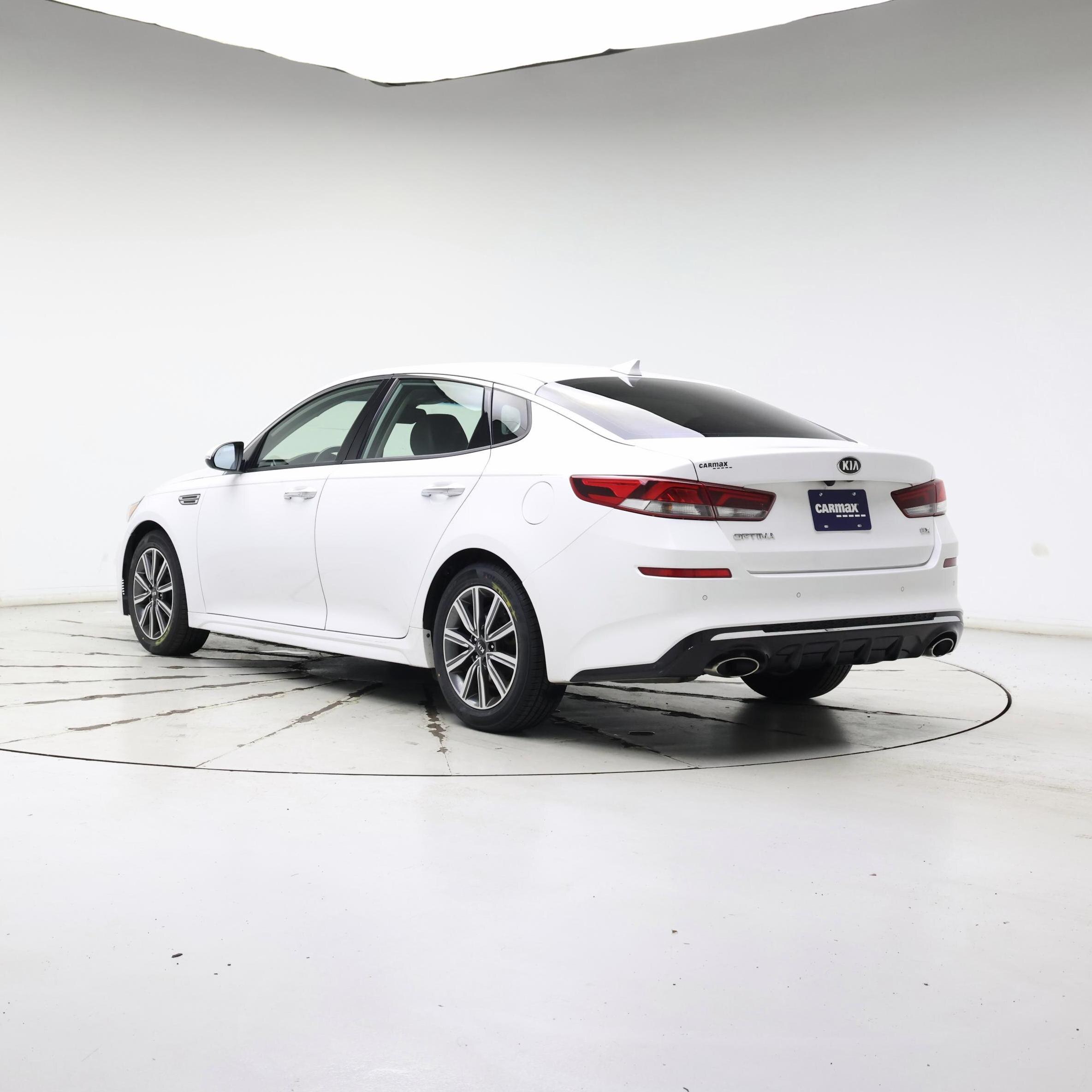 Thumbnail: 2019 Kia Optima - 2