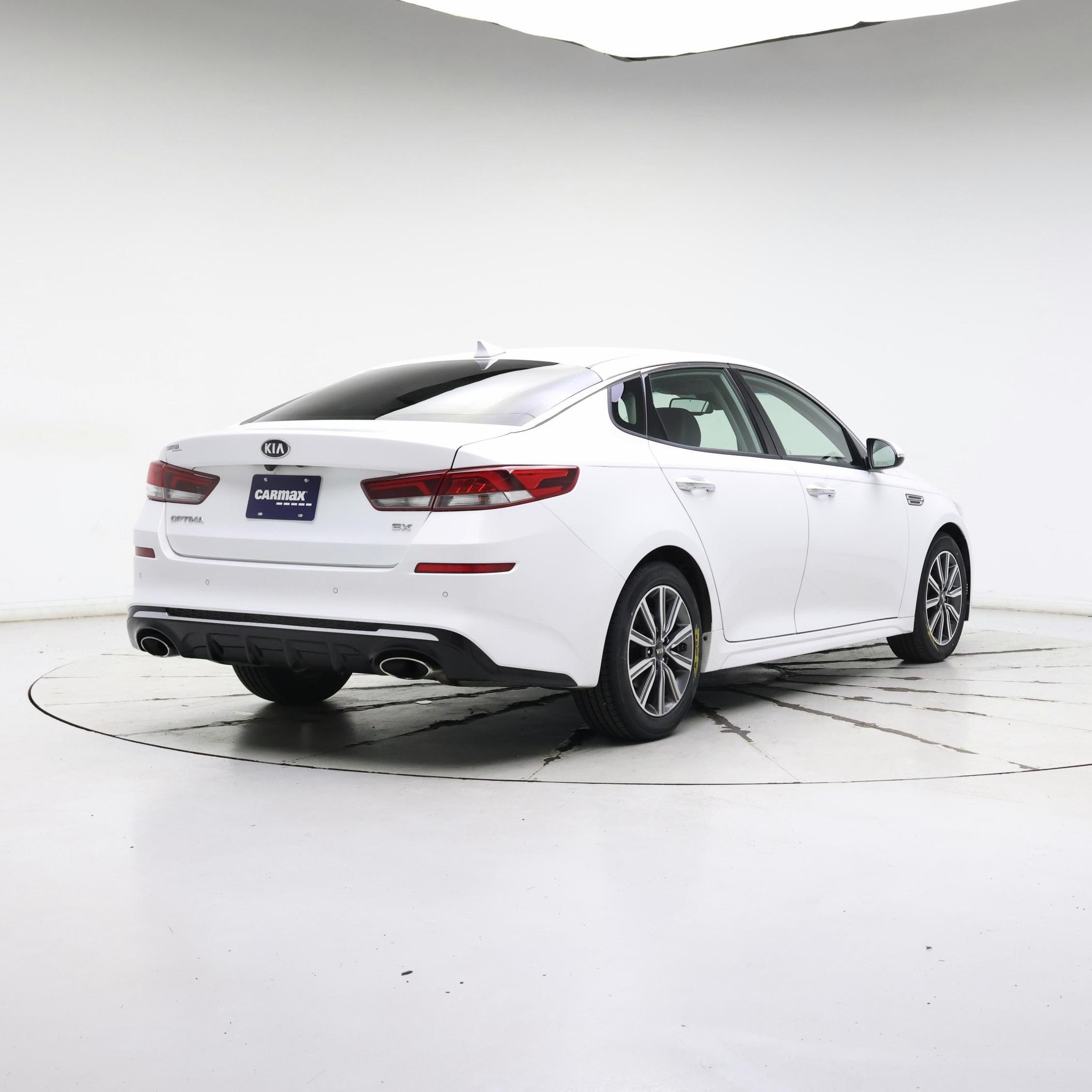 Thumbnail: 2019 Kia Optima - 8
