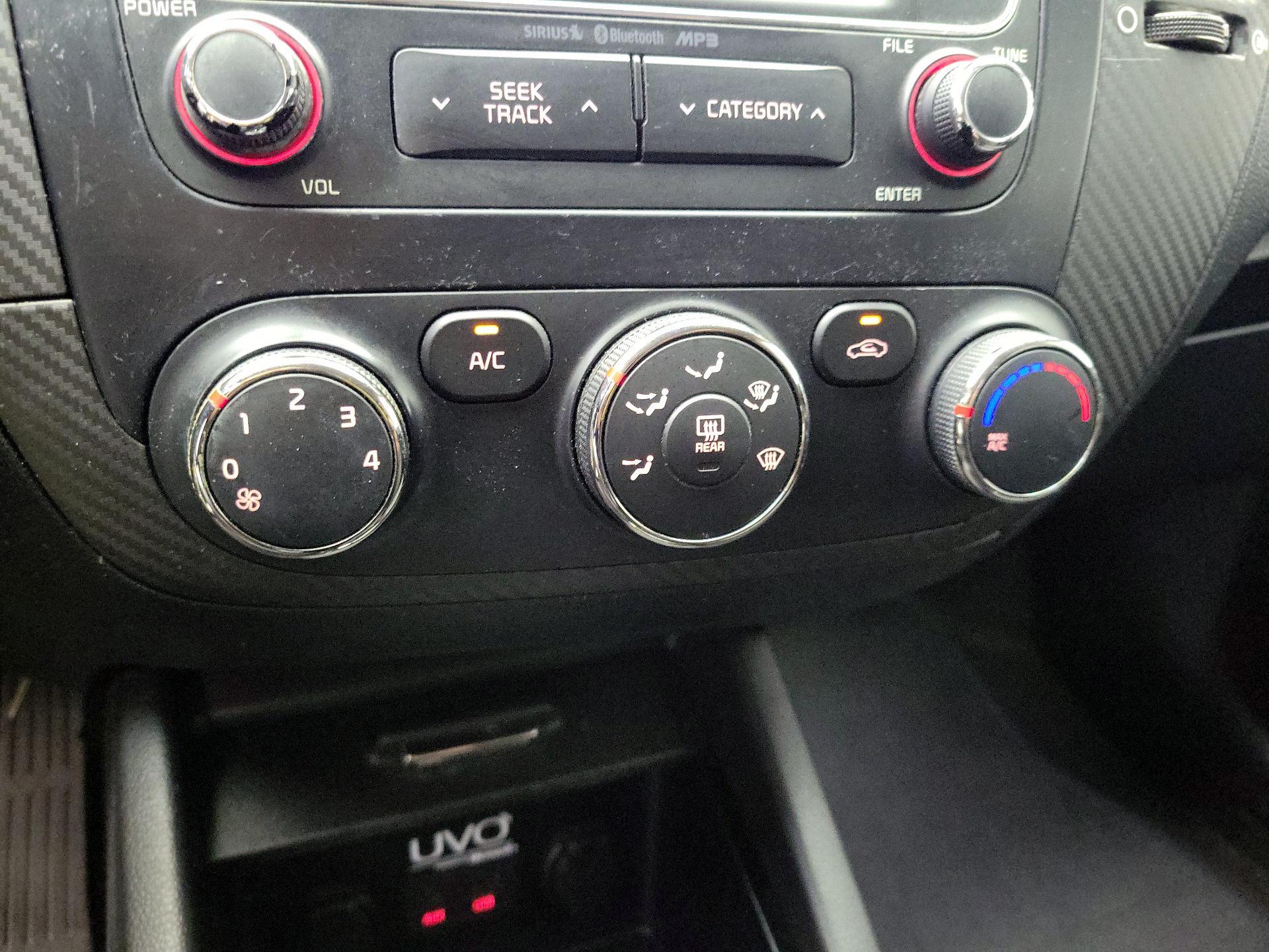 Thumbnail: 2014 Kia Forte - 16