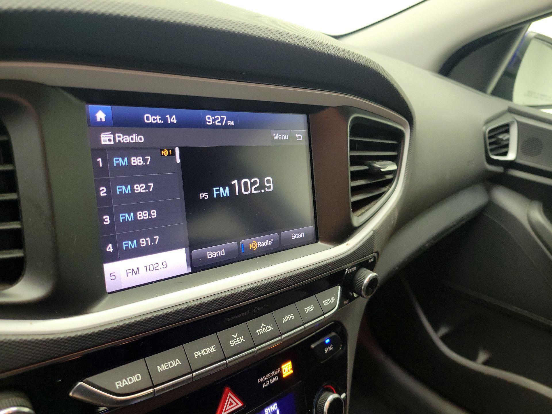 Thumbnail: 2019 Hyundai Ioniq - 15