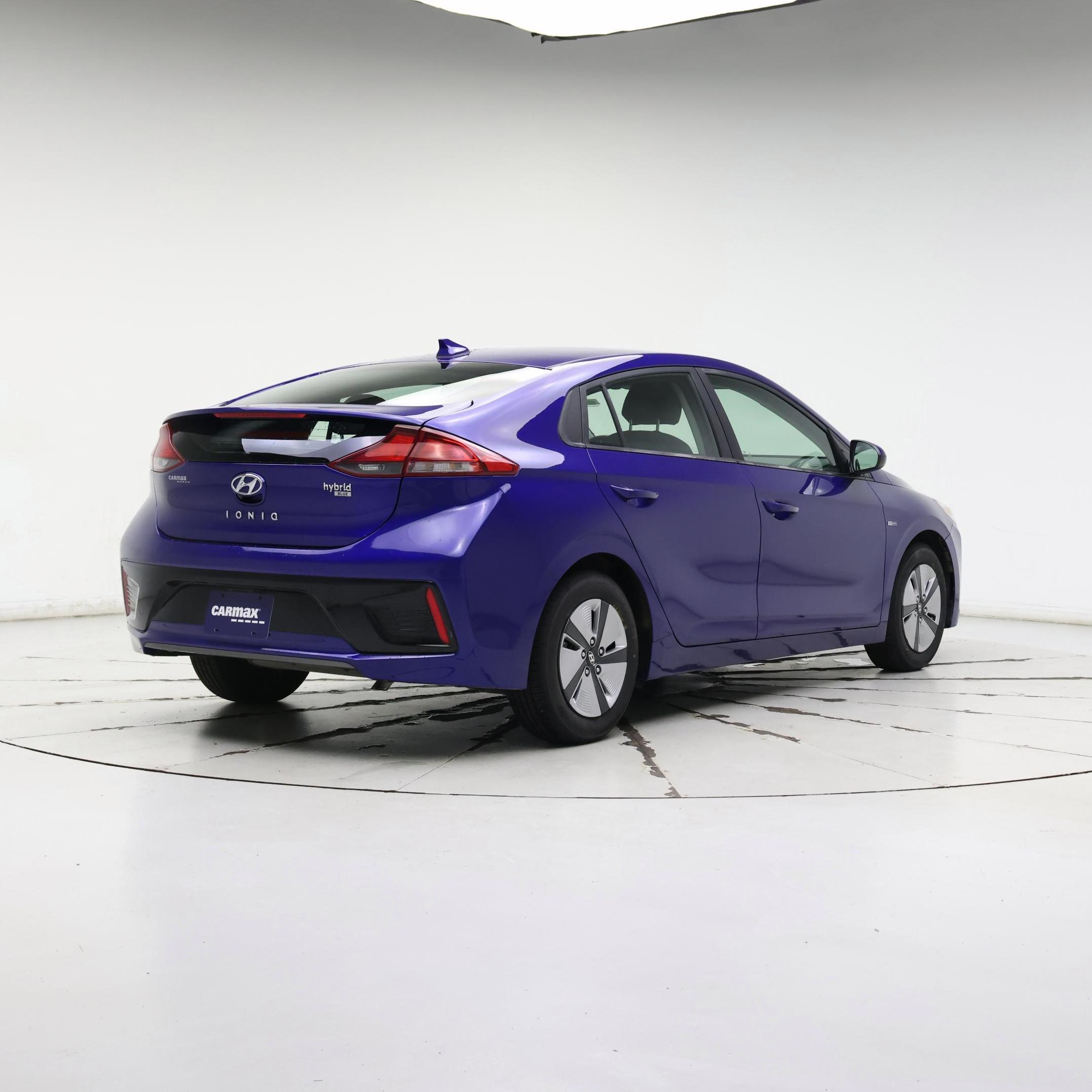 Thumbnail: 2019 Hyundai Ioniq - 8