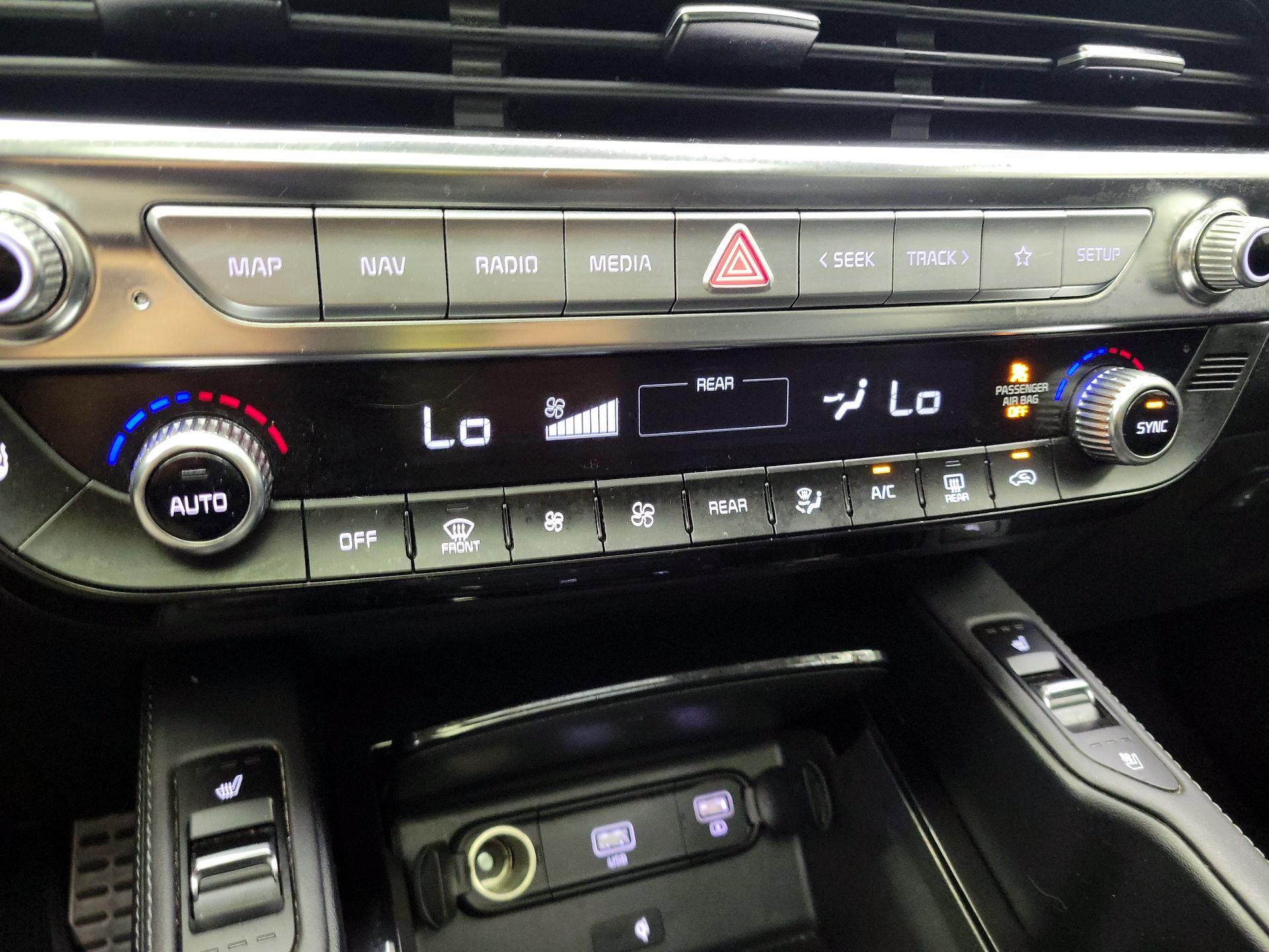 Thumbnail: 2020 Kia Telluride - 17