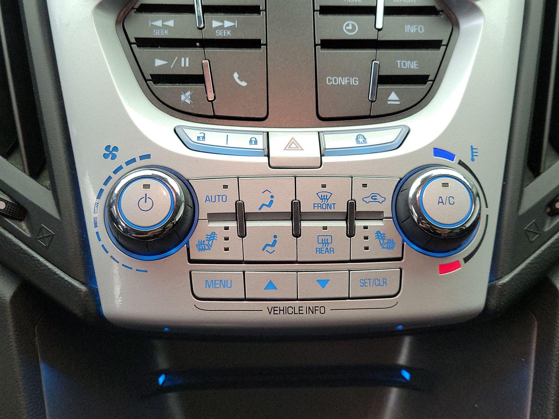 Thumbnail: 2015 Chevrolet Equinox - 16