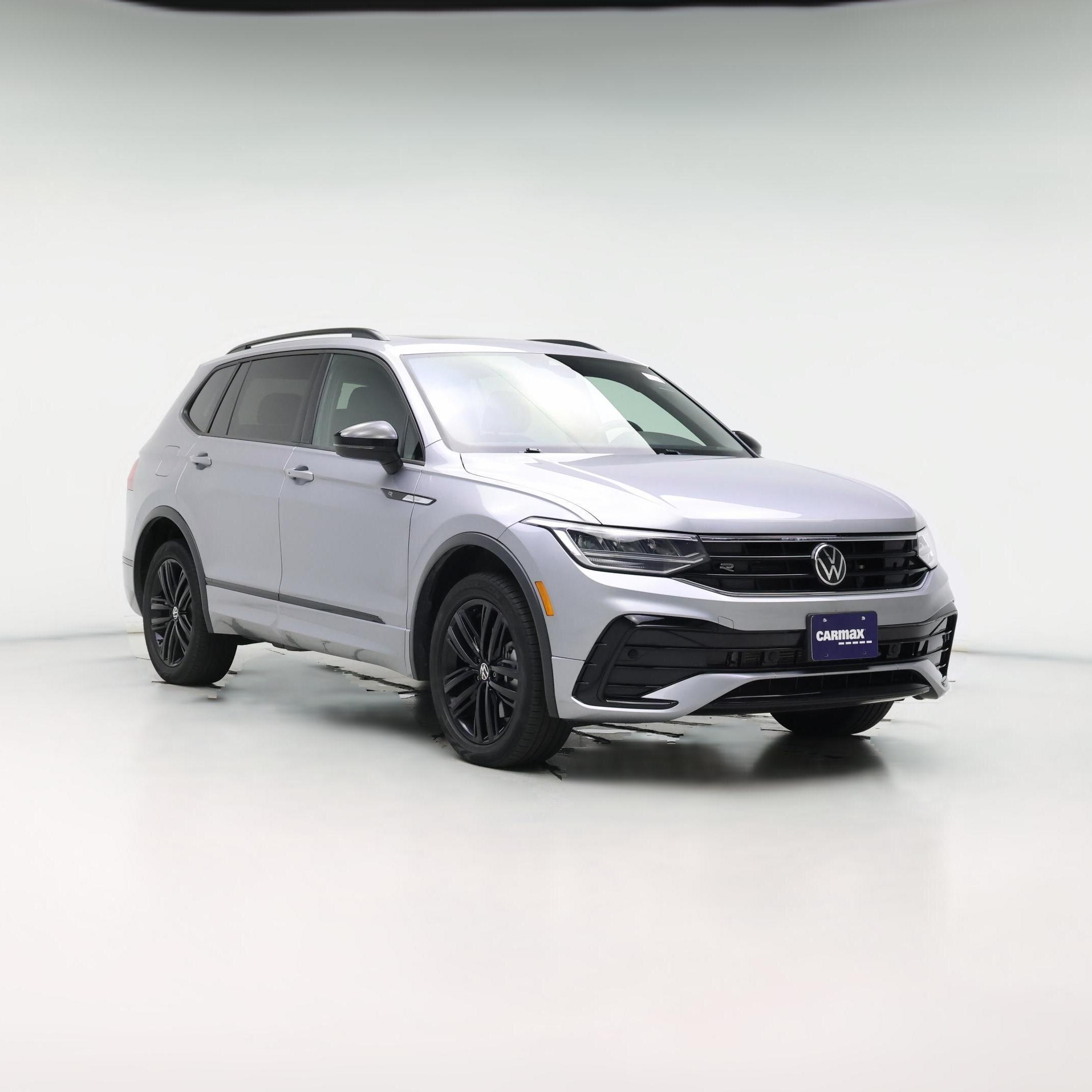 Thumbnail: 2022 Volkswagen Tiguan - 1