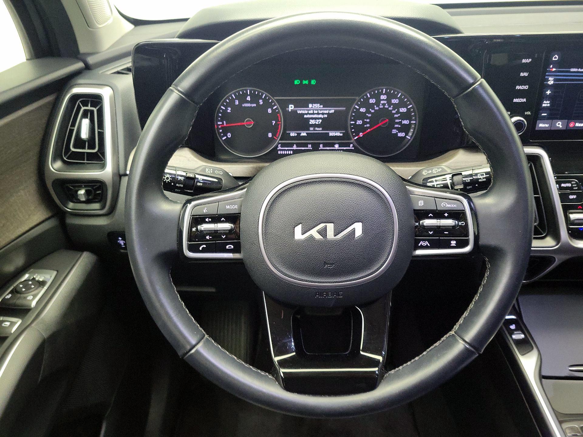 Thumbnail: 2023 Kia Sorento - 10