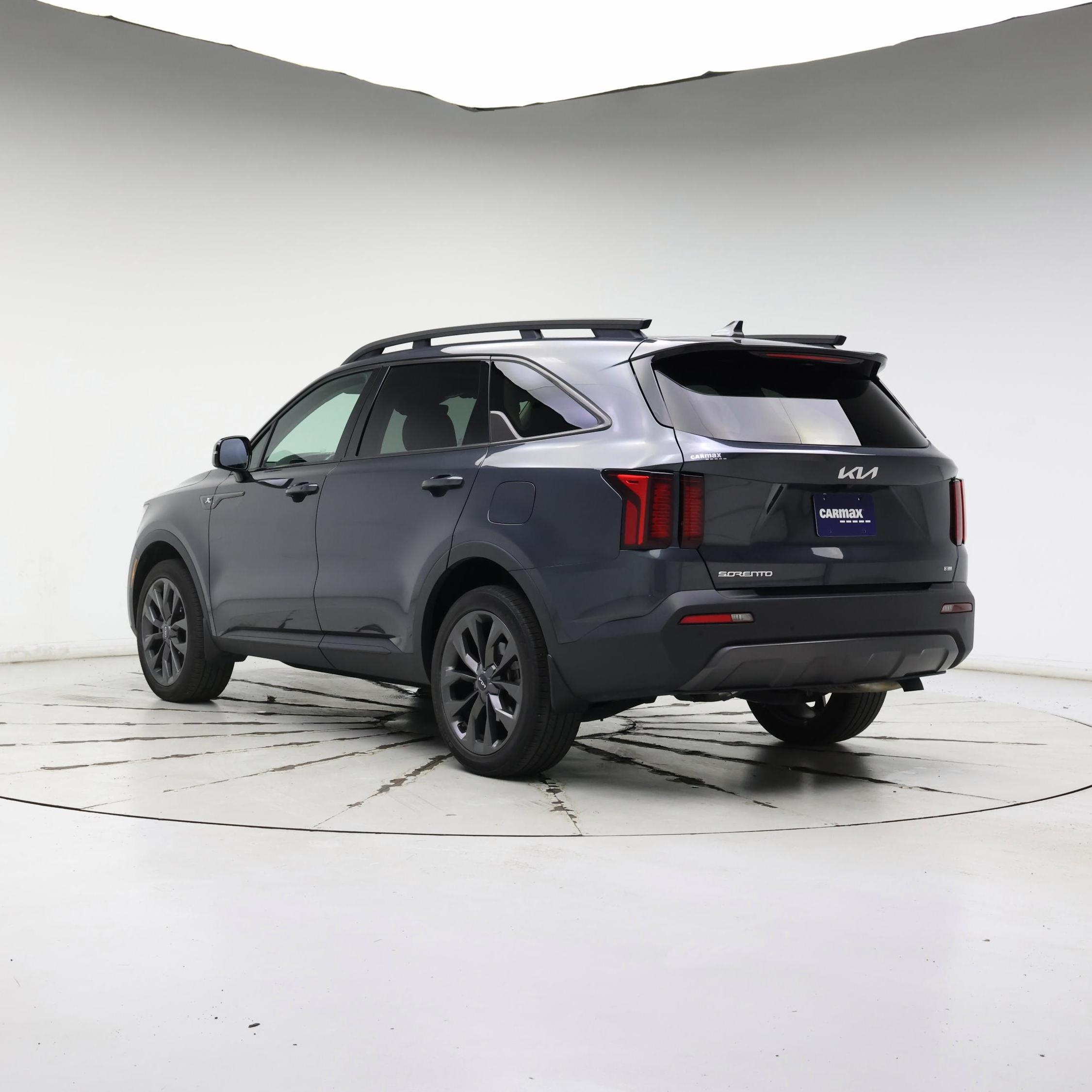 Thumbnail: 2023 Kia Sorento - 2