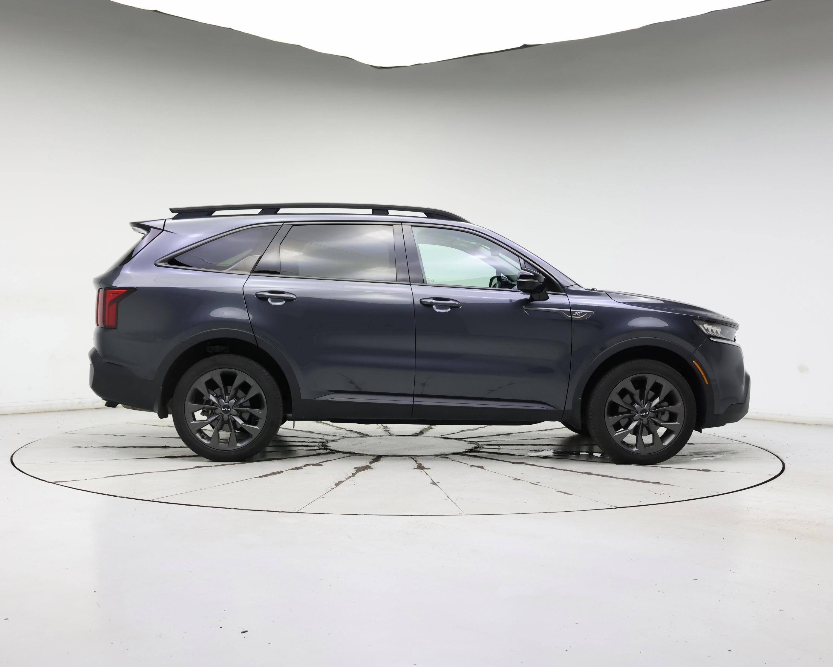 Thumbnail: 2023 Kia Sorento - 7