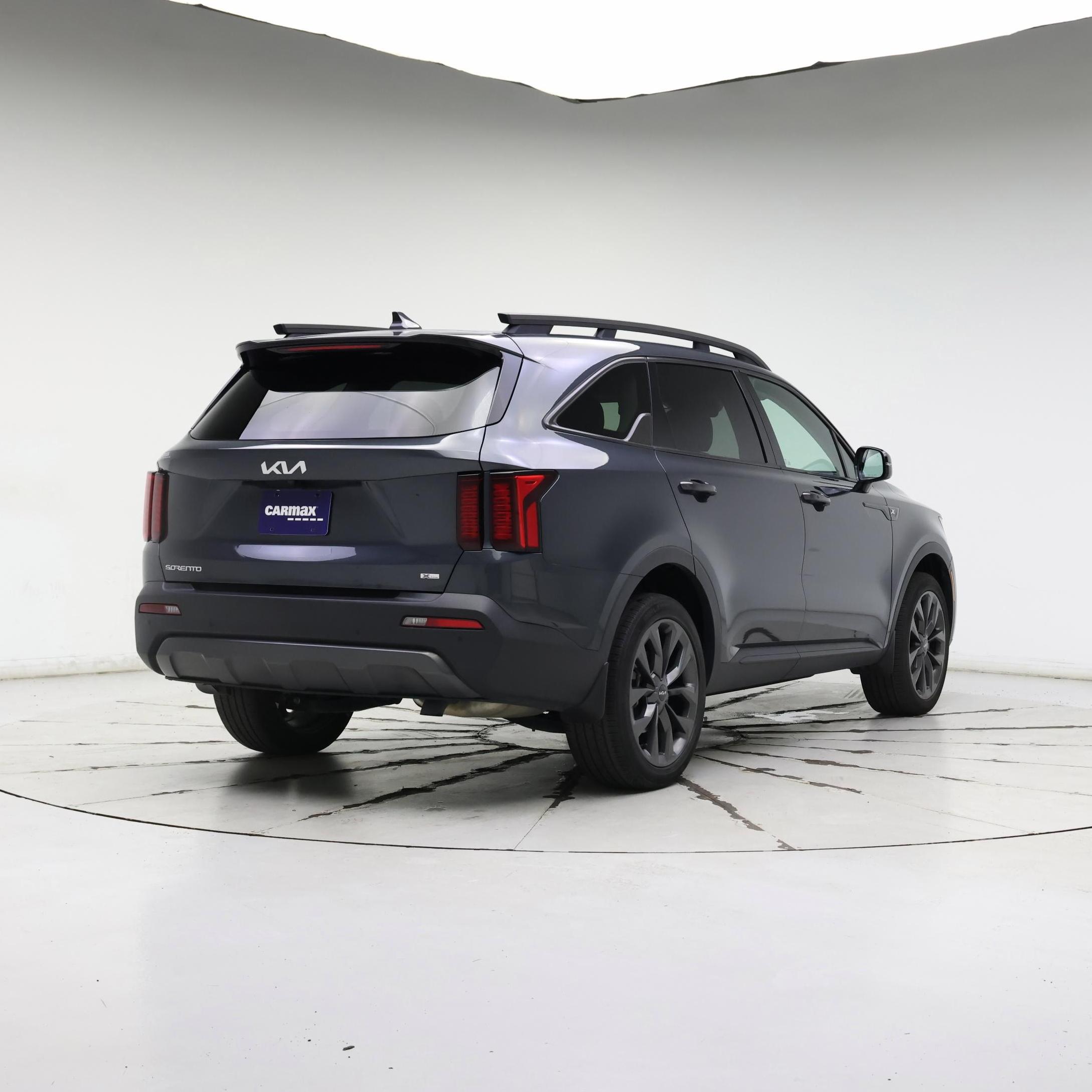 Thumbnail: 2023 Kia Sorento - 8