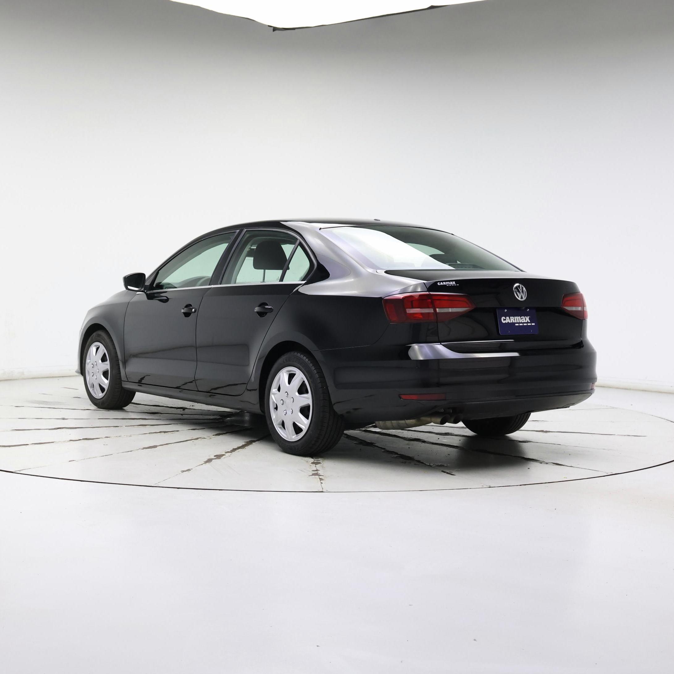 Thumbnail: 2017 Volkswagen Jetta - 2