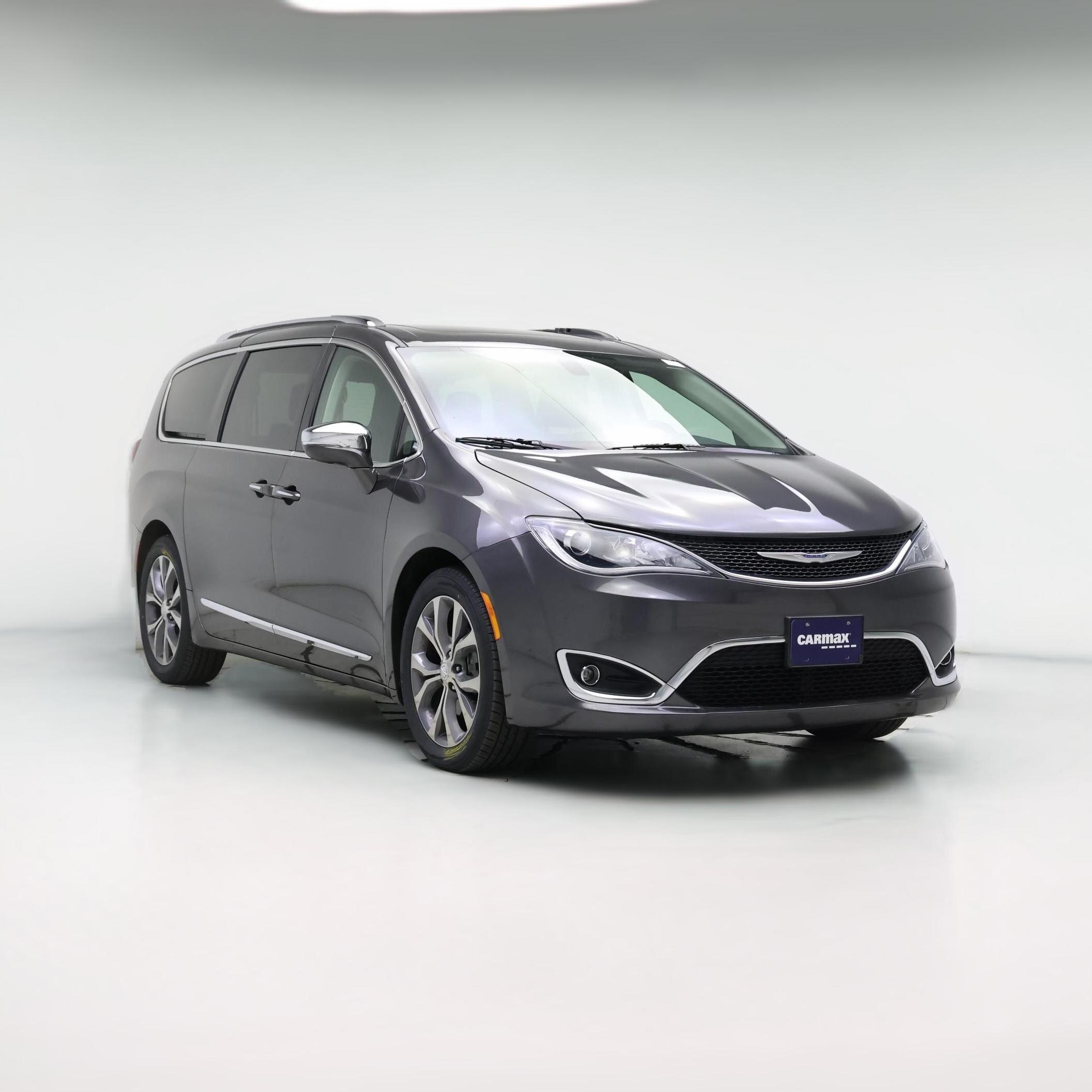 Thumbnail: 2019 Chrysler Pacifica - 1