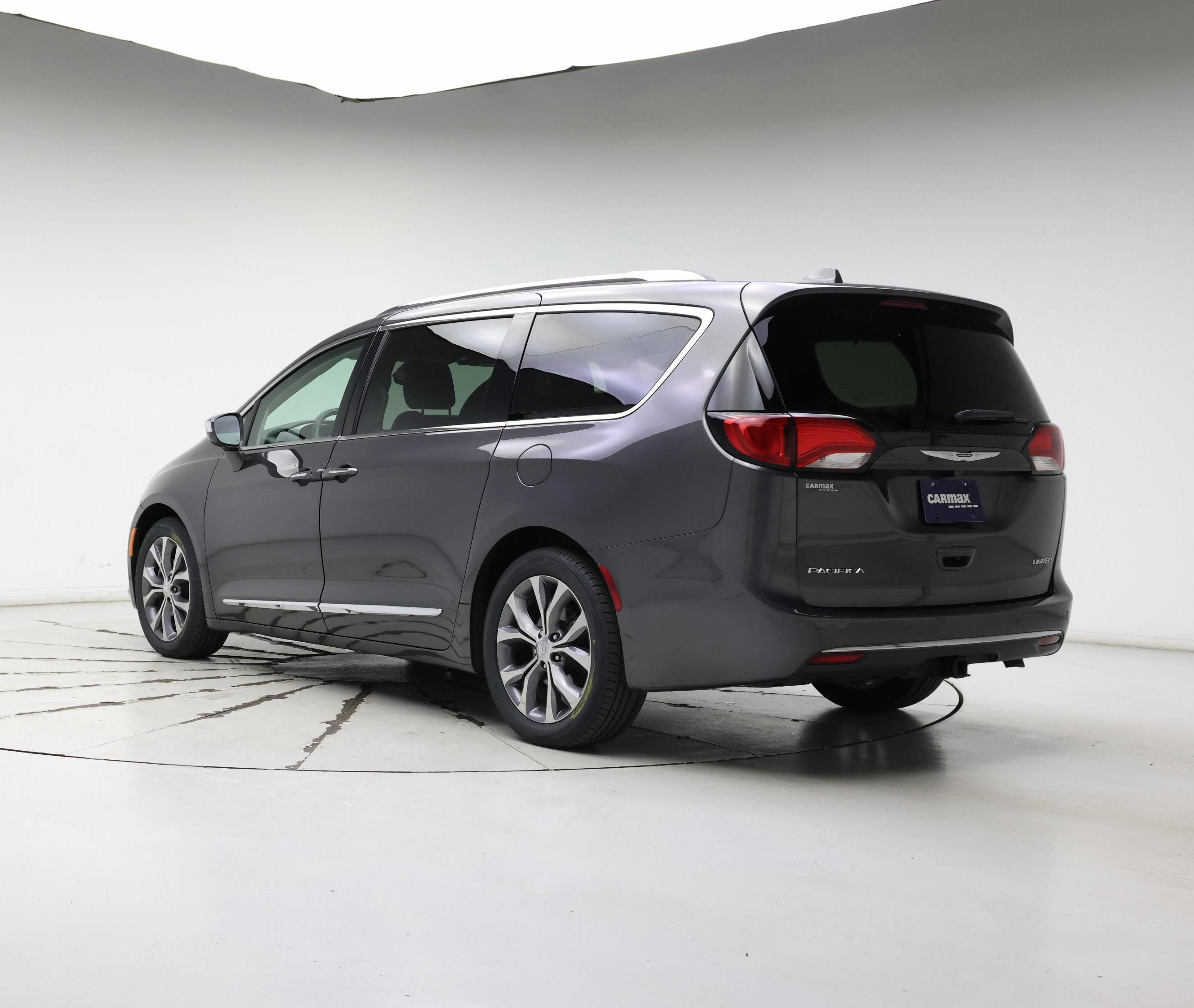 Thumbnail: 2019 Chrysler Pacifica - 2