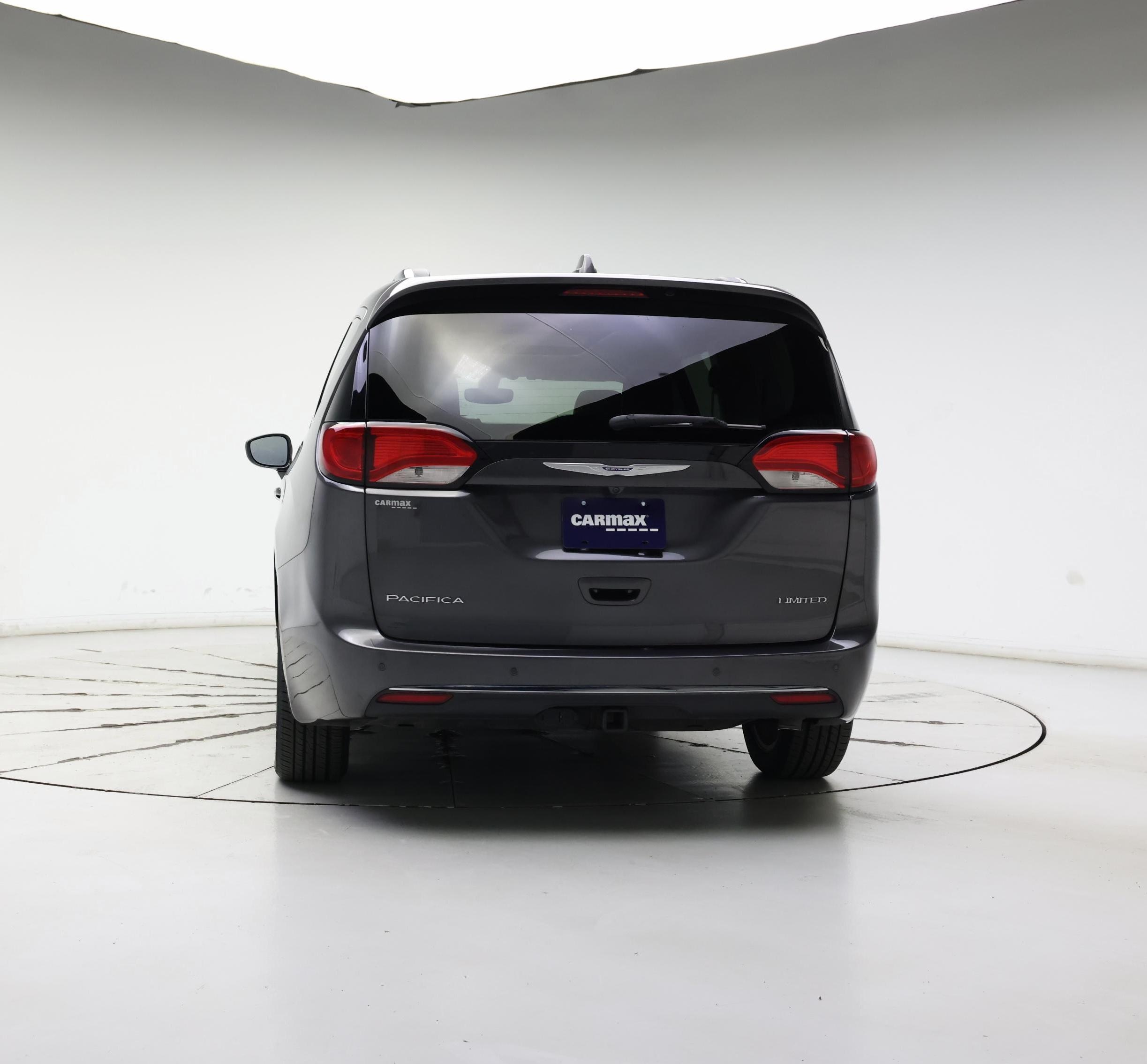 Thumbnail: 2019 Chrysler Pacifica - 6