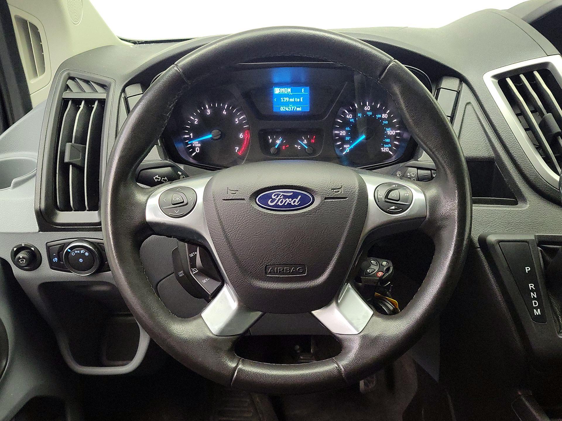 Thumbnail: 2017 Ford Transit Series - 10