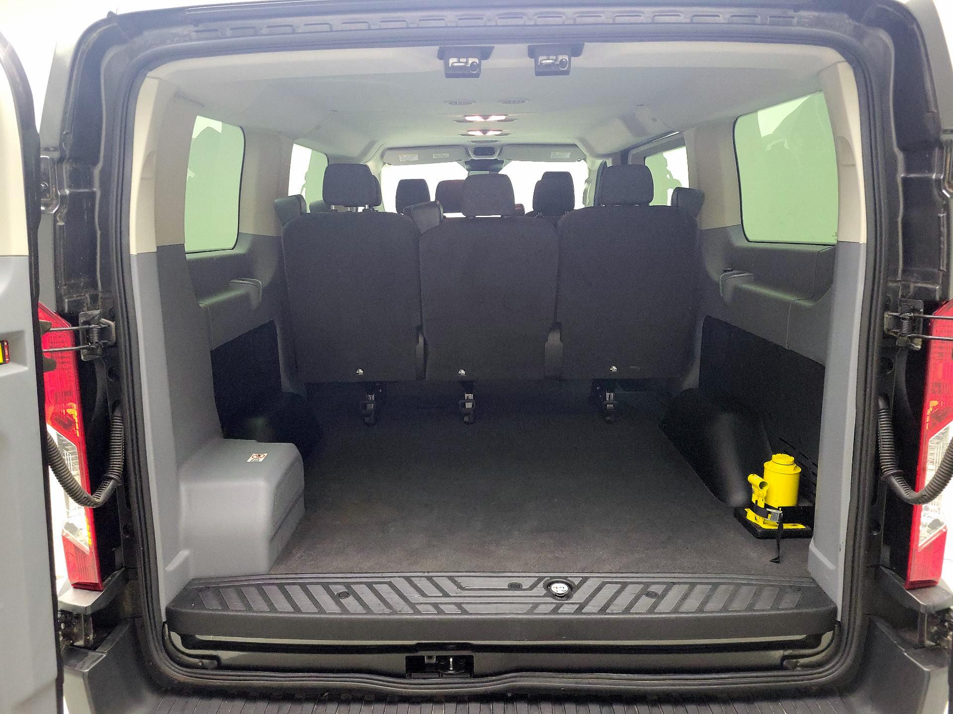 Thumbnail: 2017 Ford Transit Series - 20