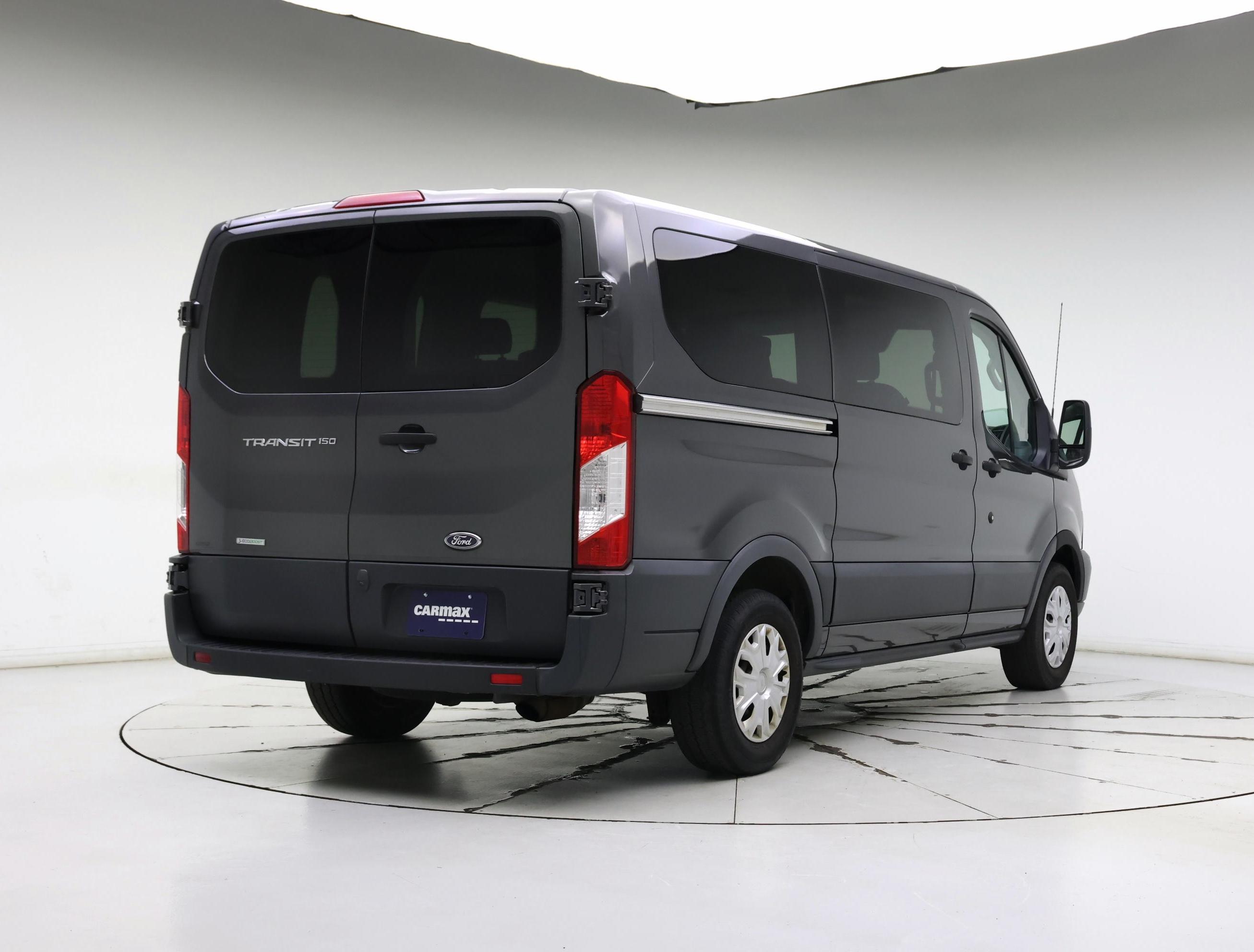 Thumbnail: 2017 Ford Transit Series - 8