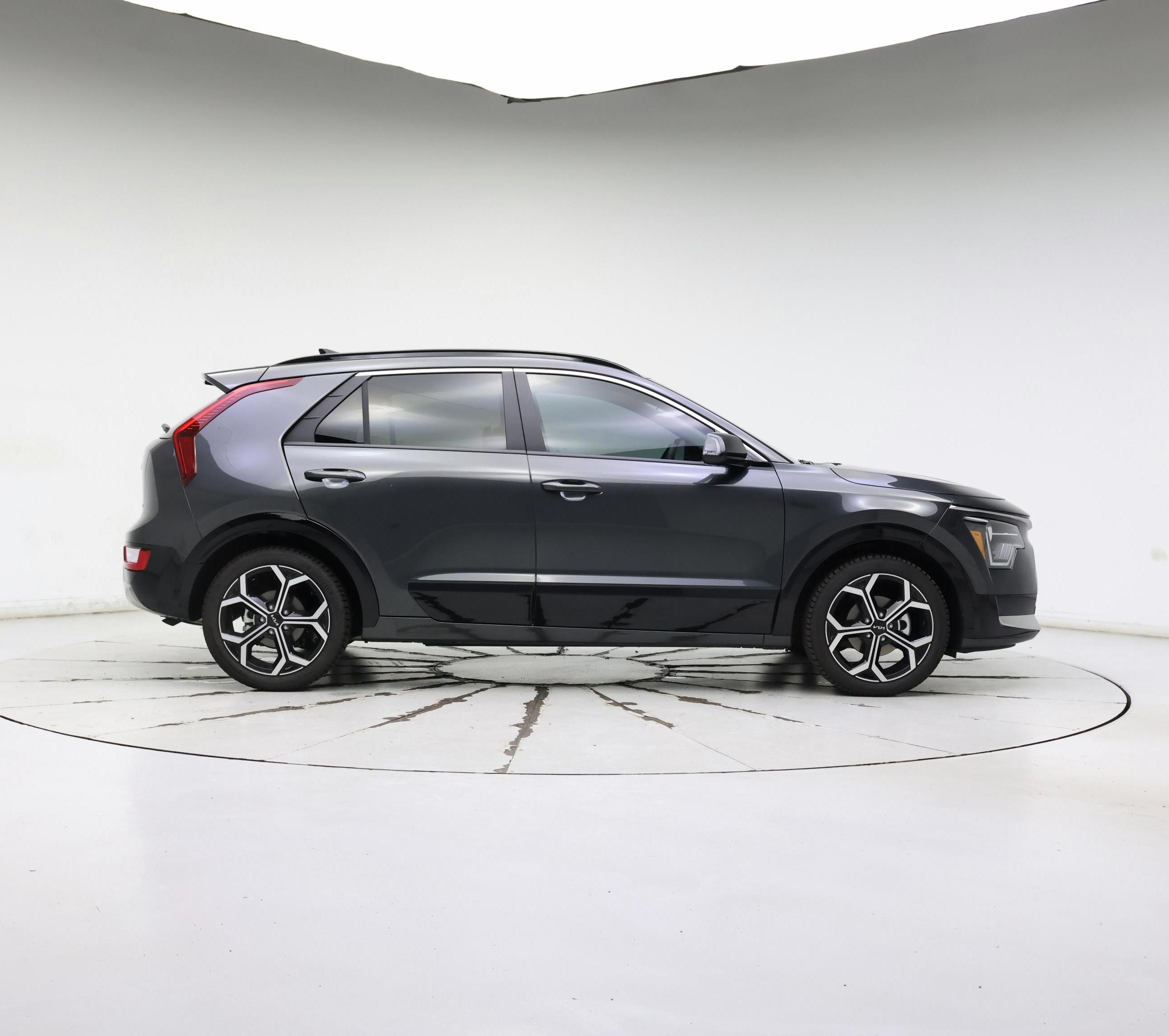 Thumbnail: 2024 Kia Niro - 7