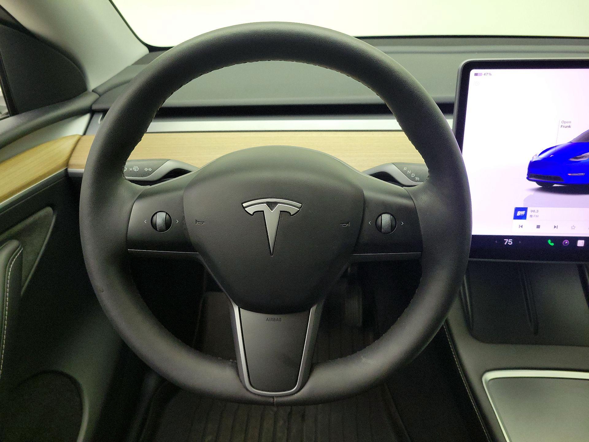 Thumbnail: 2023 Tesla Model Y - 10