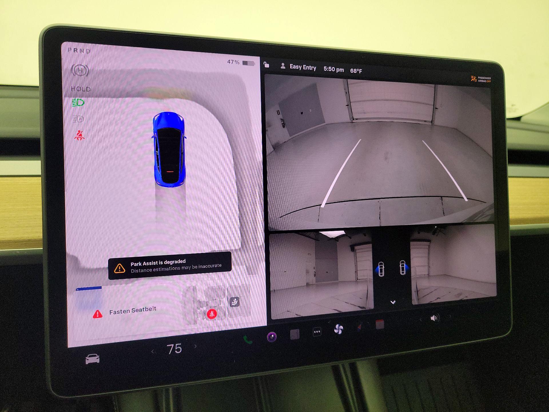 Thumbnail: 2023 Tesla Model Y - 14