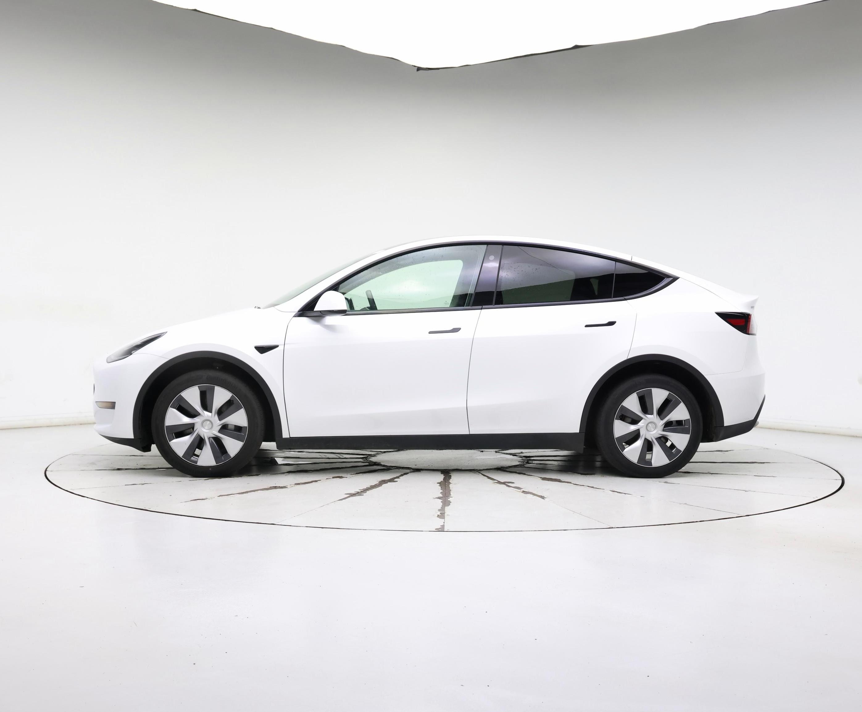 Thumbnail: 2023 Tesla Model Y - 3