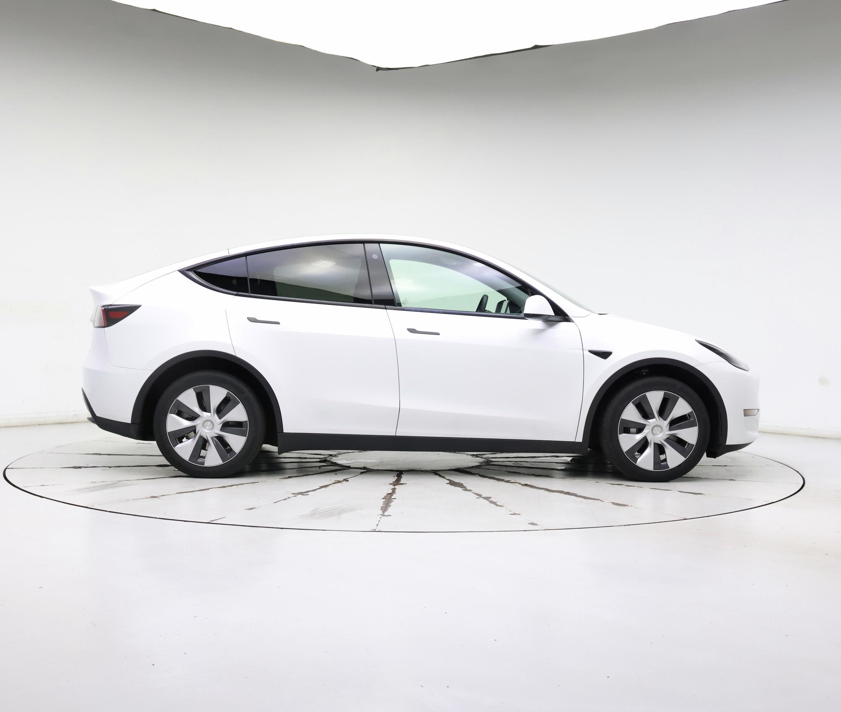 Thumbnail: 2023 Tesla Model Y - 7
