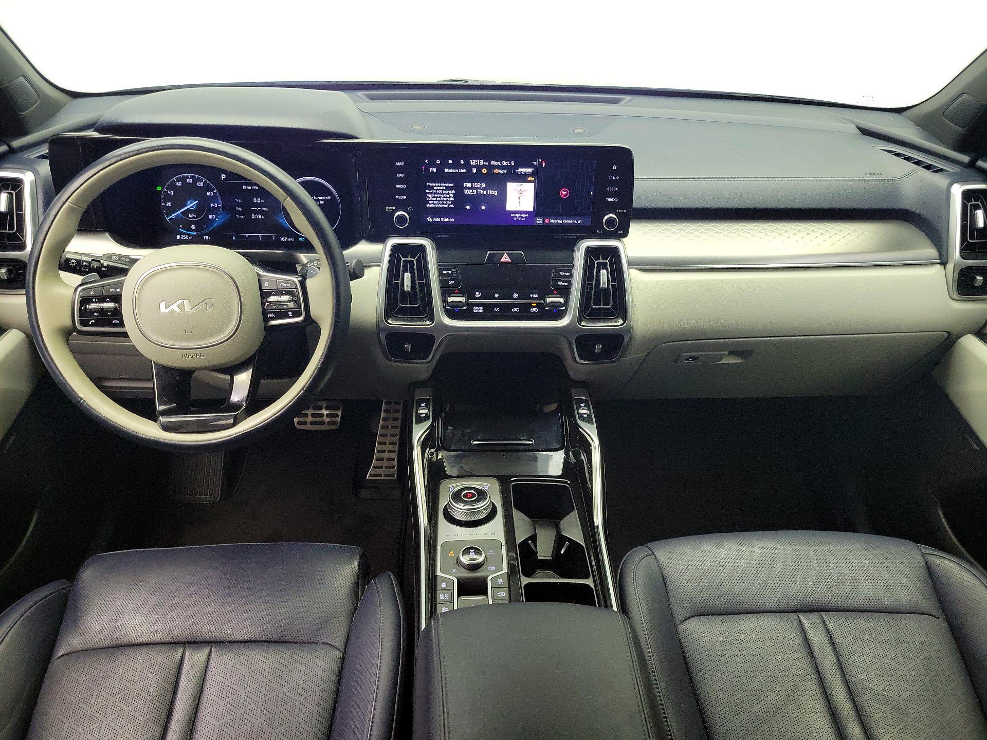Thumbnail: 2022 Kia Sorento - 9
