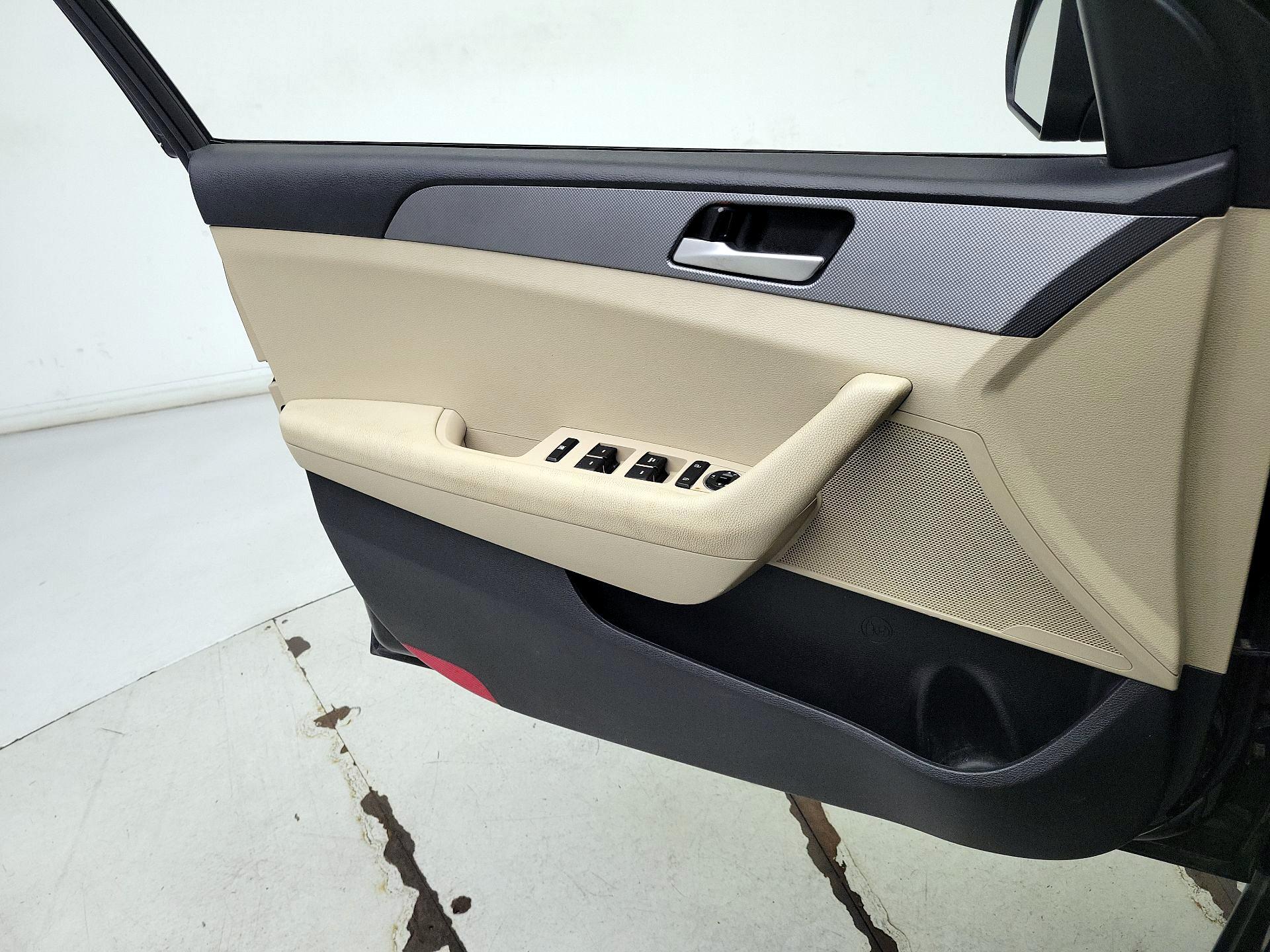 Thumbnail: 2018 Hyundai Sonata - 12