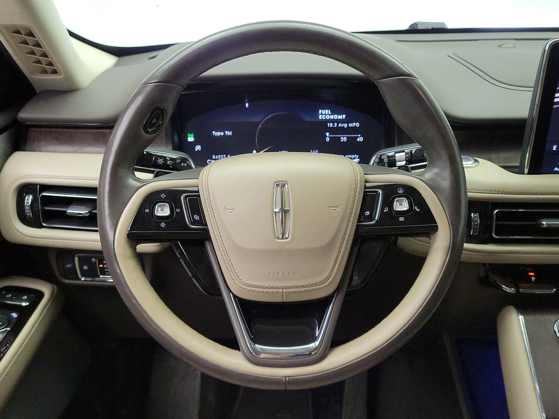 Thumbnail: 2020 Lincoln Aviator - 10