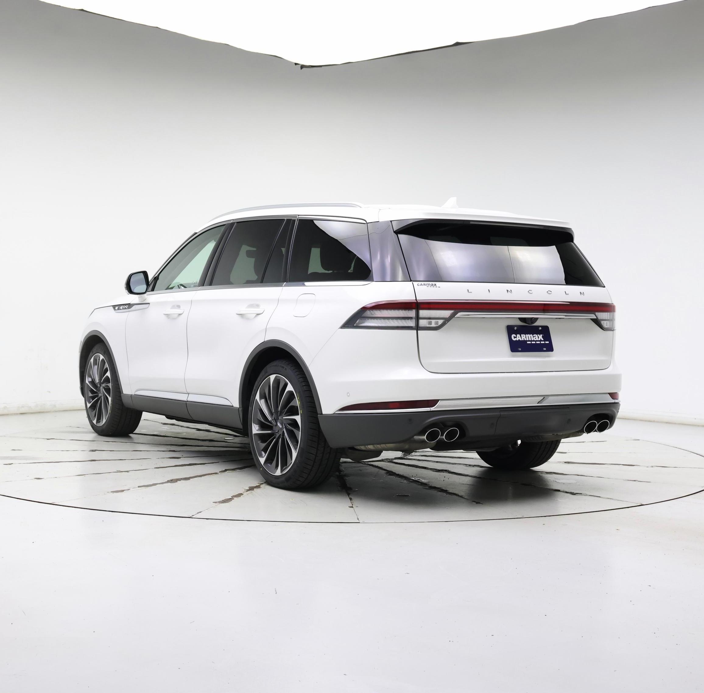 Thumbnail: 2020 Lincoln Aviator - 2